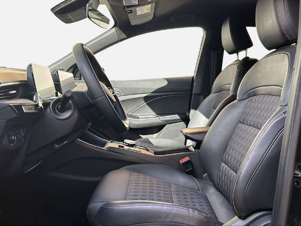 MG 3 1.5 Hybrid Luxury-image-3