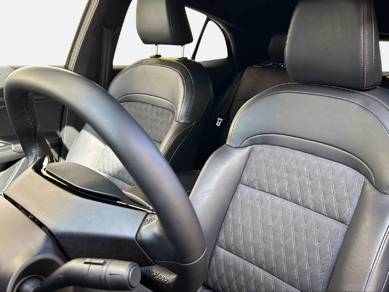 MG 3 1.5 Hybrid Luxury-image-2