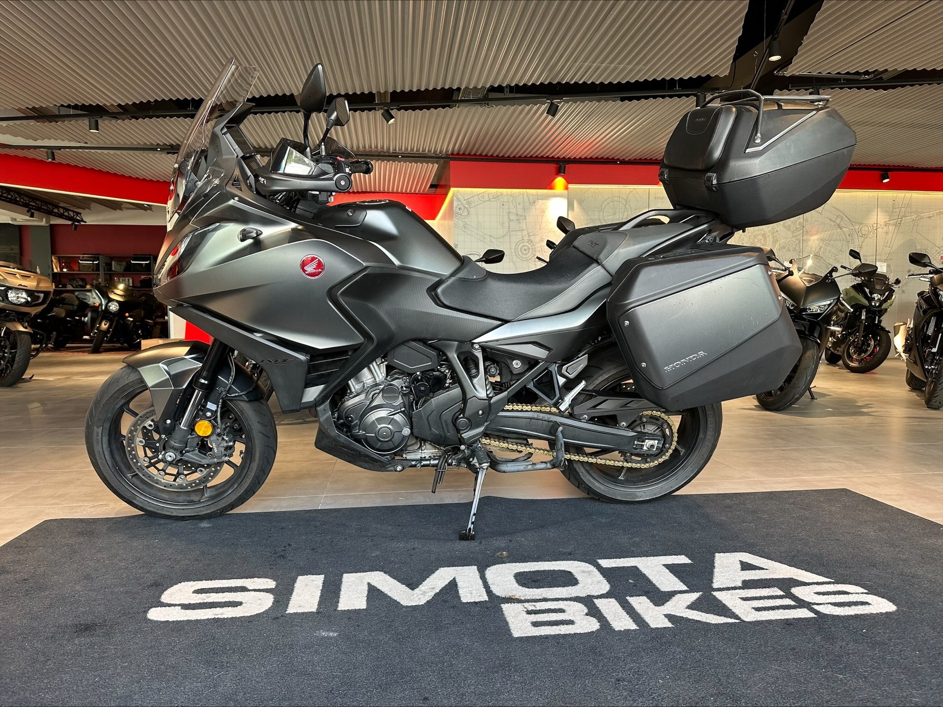 HONDA NT 1100 DCT-showroom-element-1