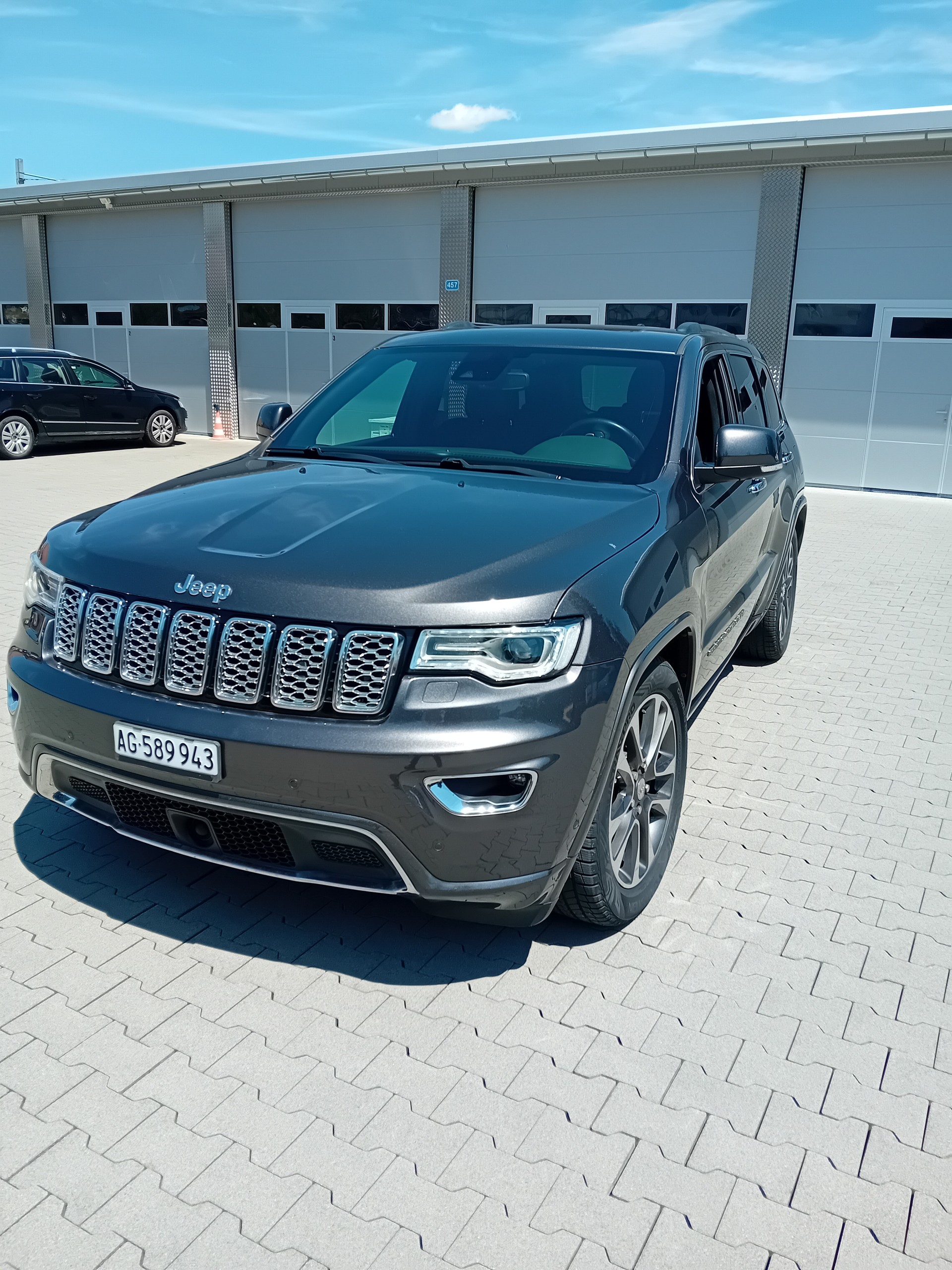 JEEP 3.0 CRD 250 Overland-image-1