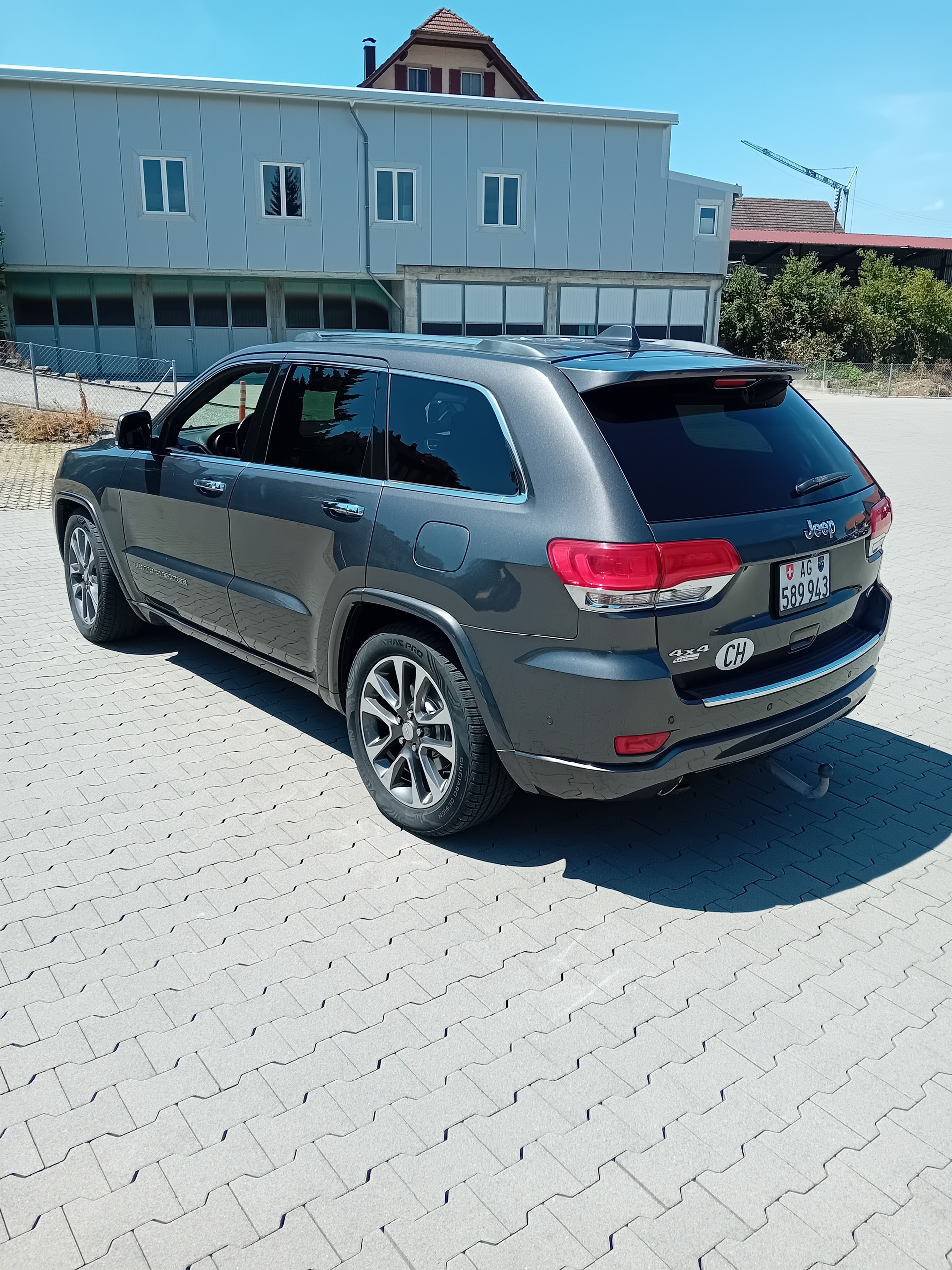 JEEP 3.0 CRD 250 Overland-image-5