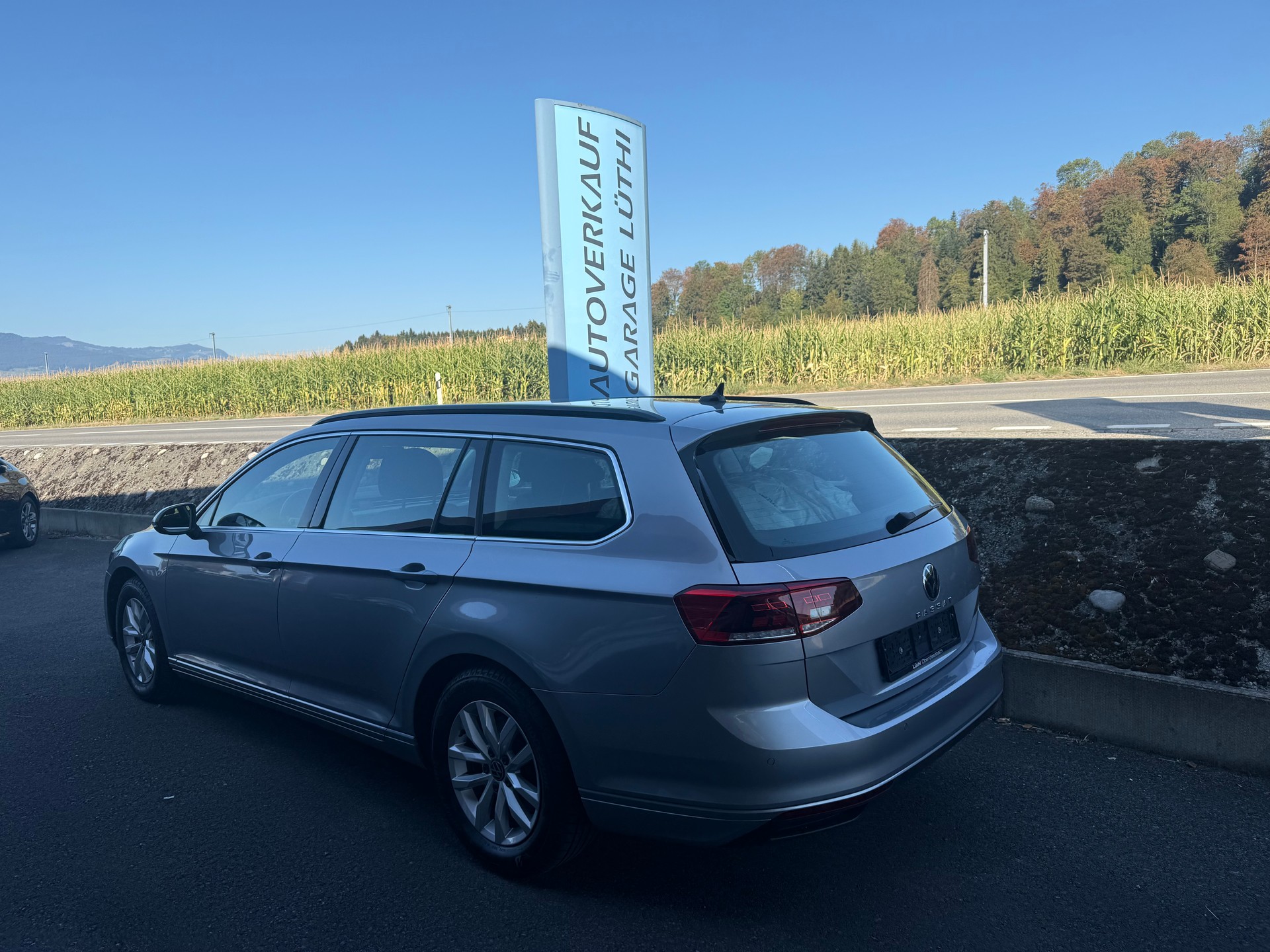 VW Passat 2.0 TDI BMT Business-image-1