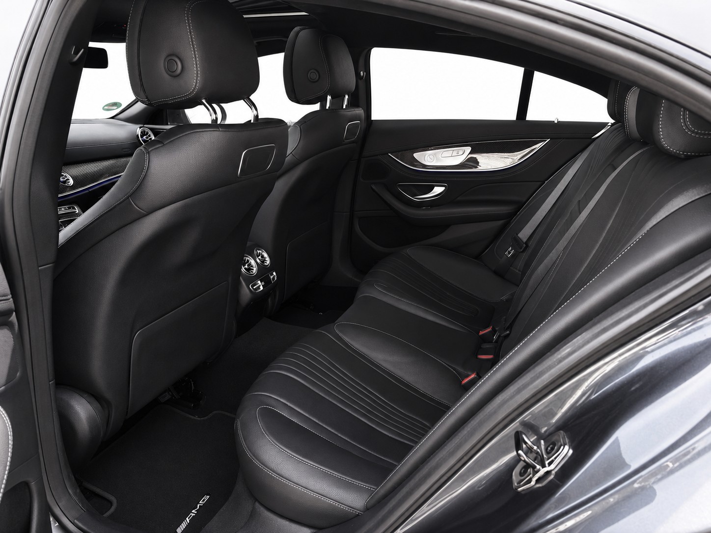 MERCEDES-BENZ CLS 450 AMG Line 4matic * CH FAHRZEUG *-image-15