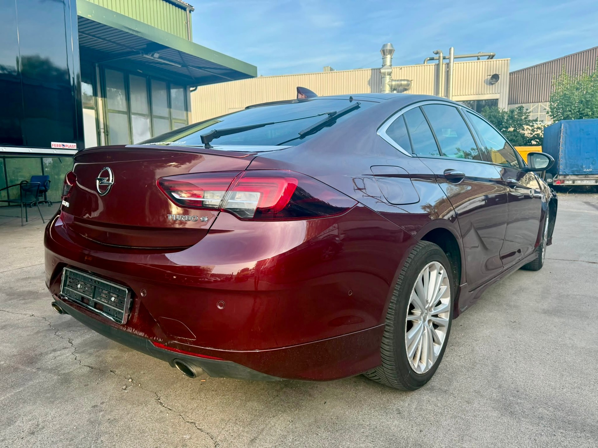 OPEL Insignia 2.0 T Grand Sport Excellence 4WD Automat.-image-2