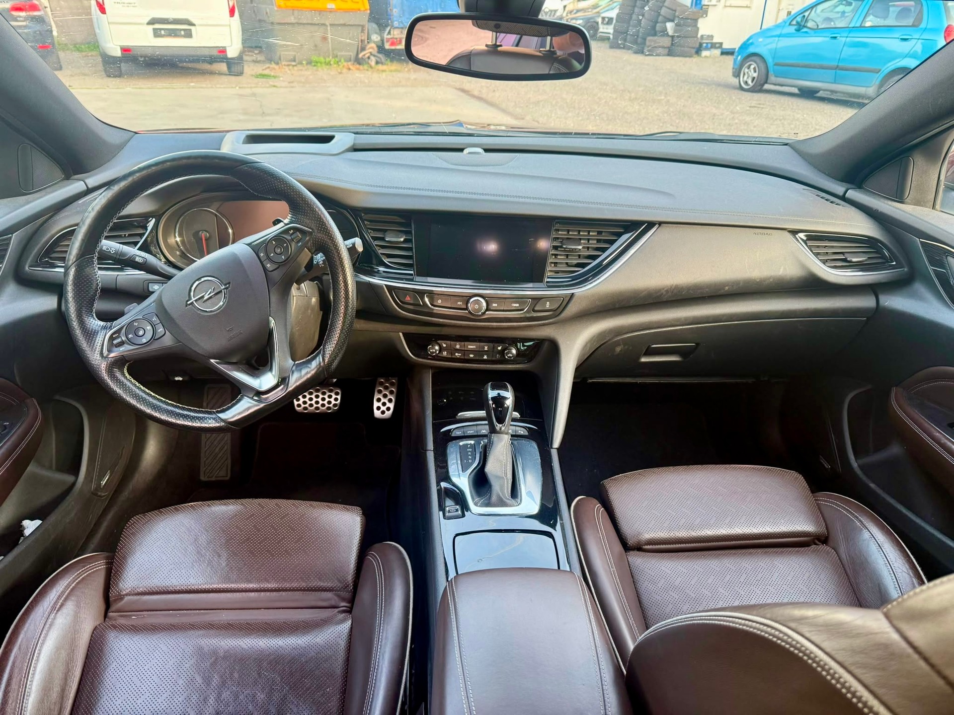 OPEL Insignia 2.0 T Grand Sport Excellence 4WD Automat.-image-9