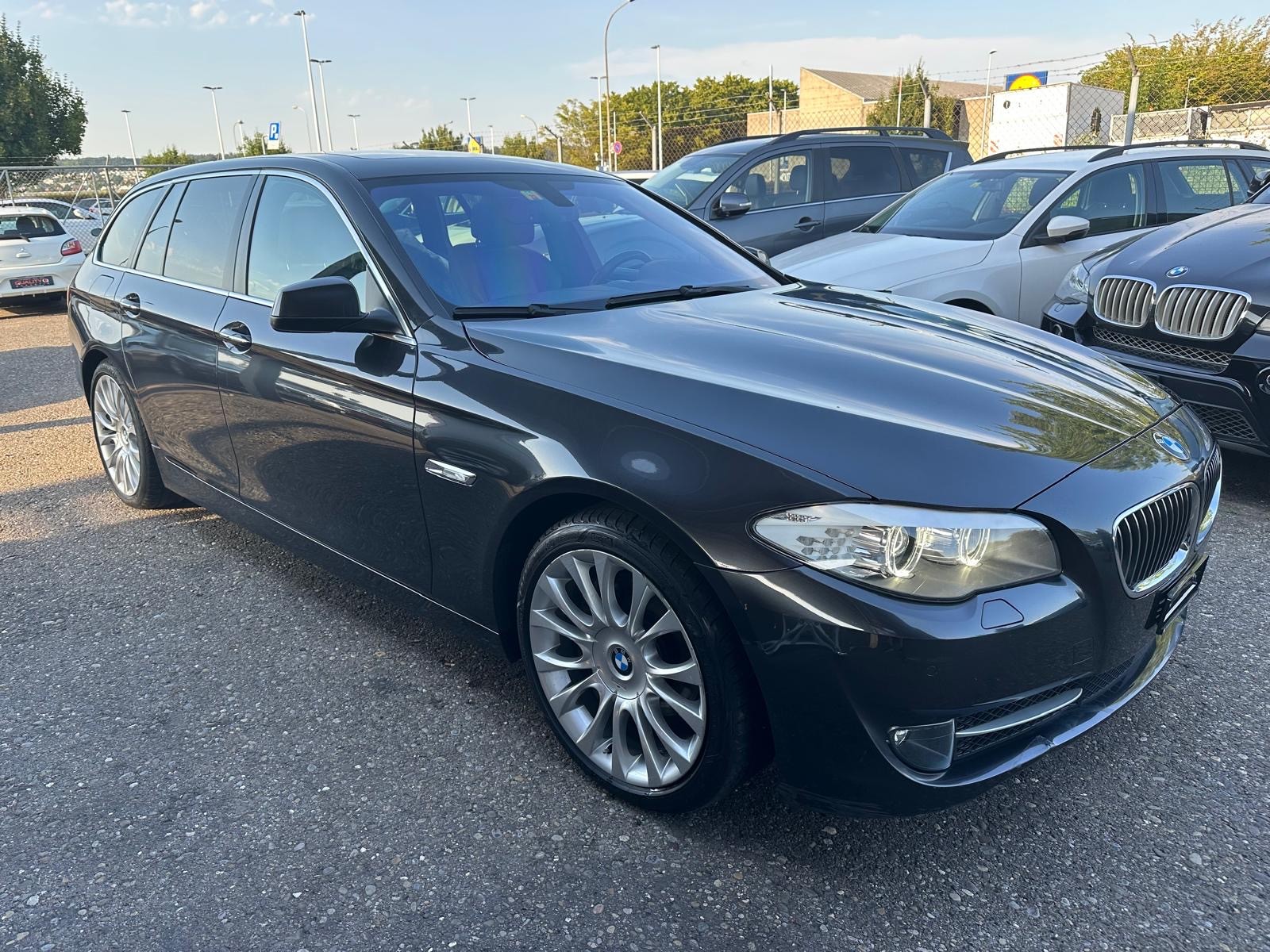 BMW 535i xDrive Touring Steptronic-image-0