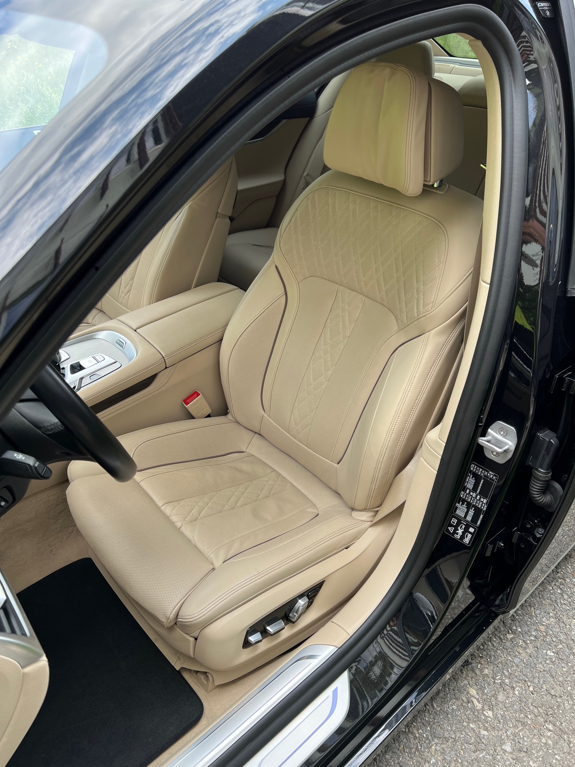 BMW 730d xDrive Steptronic-image-12