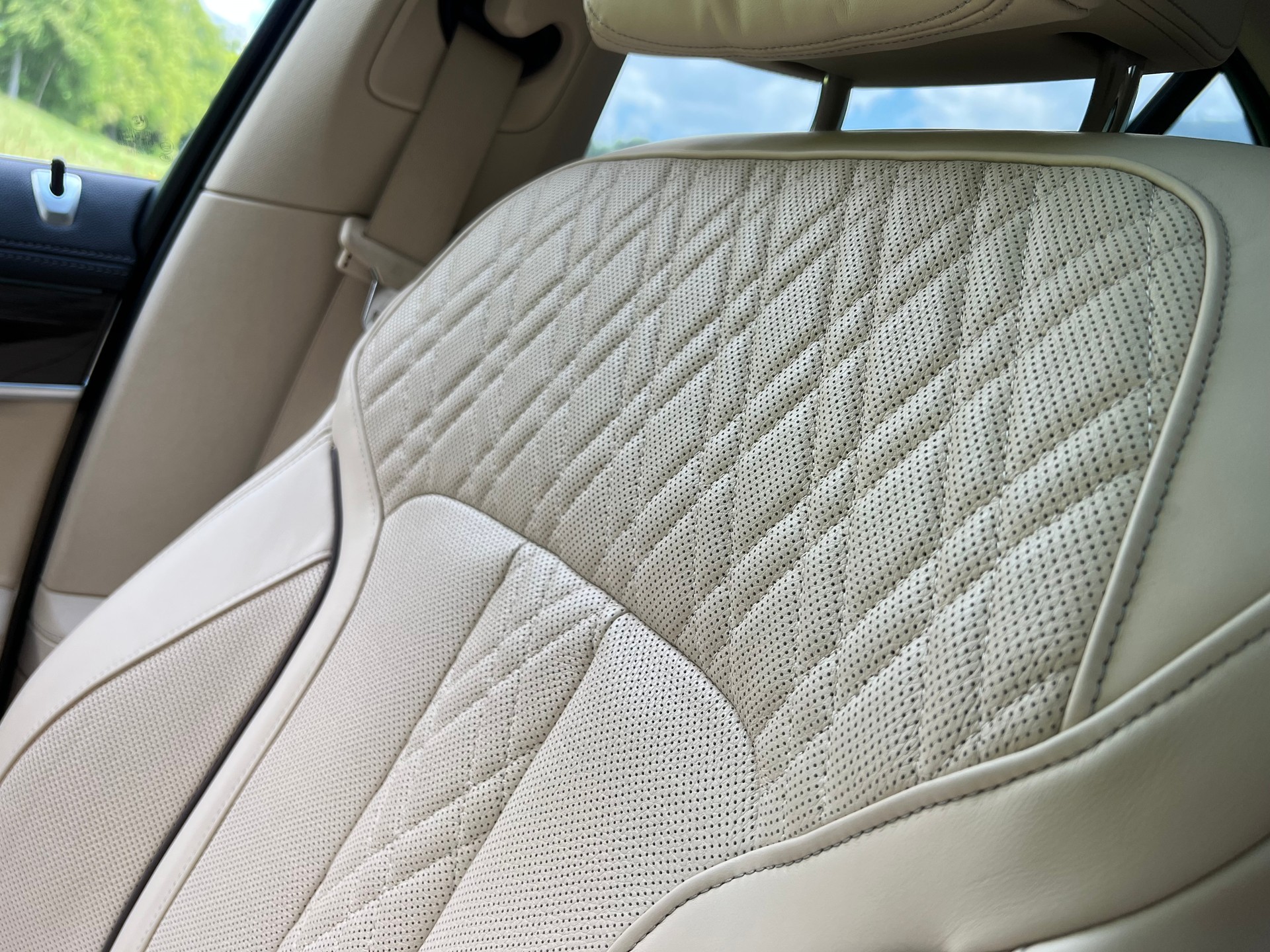 BMW 730d xDrive Steptronic-image-24