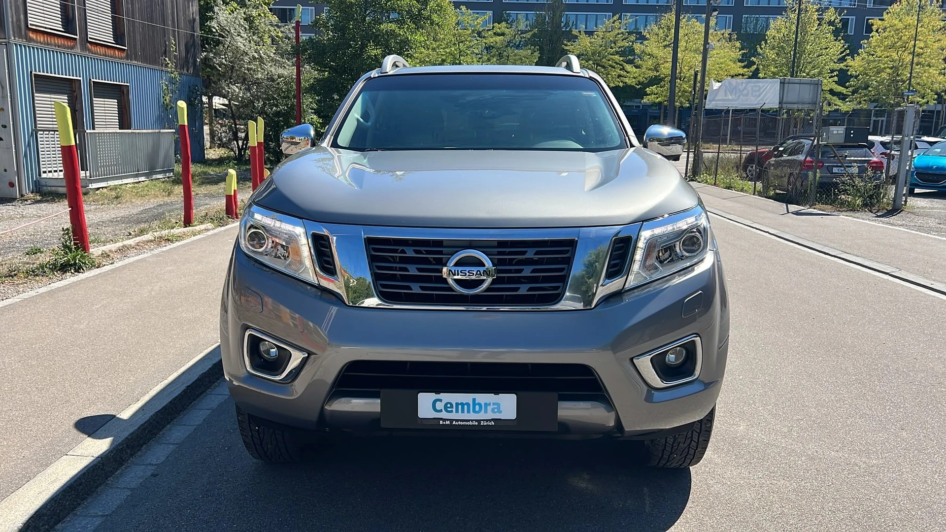 NISSAN Navara Double Cab Tekna 2.3 dCi 4WD Automatic-image-2