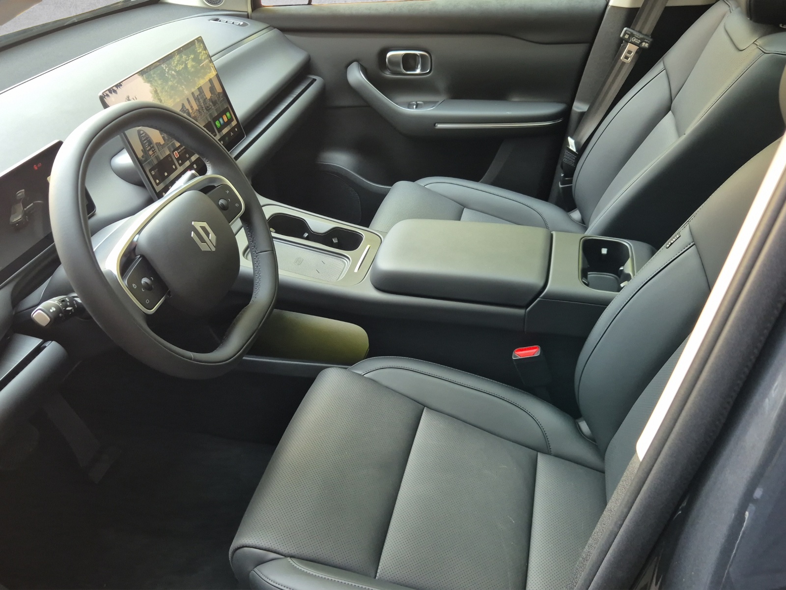 LEAPMOTOR C10 EV AWD 81.9kWh-image-14