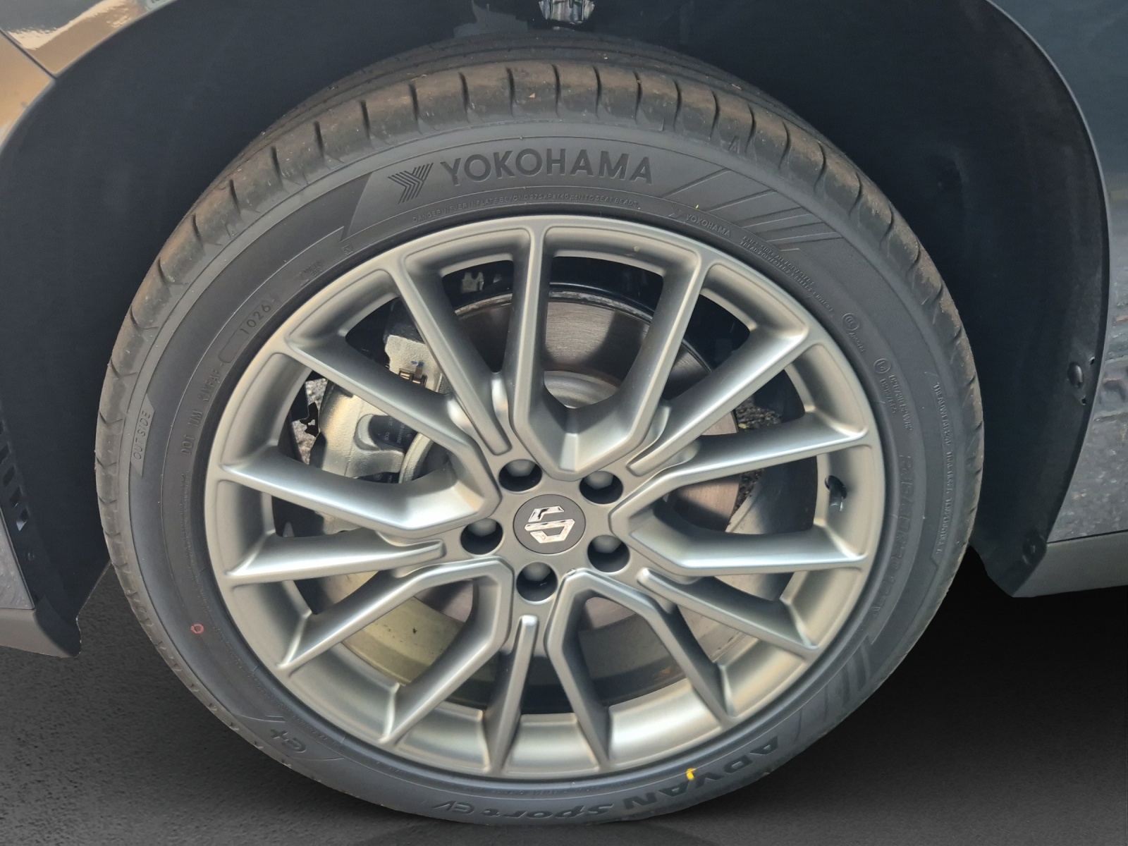 LEAPMOTOR C10 EV AWD 81.9kWh-image-15