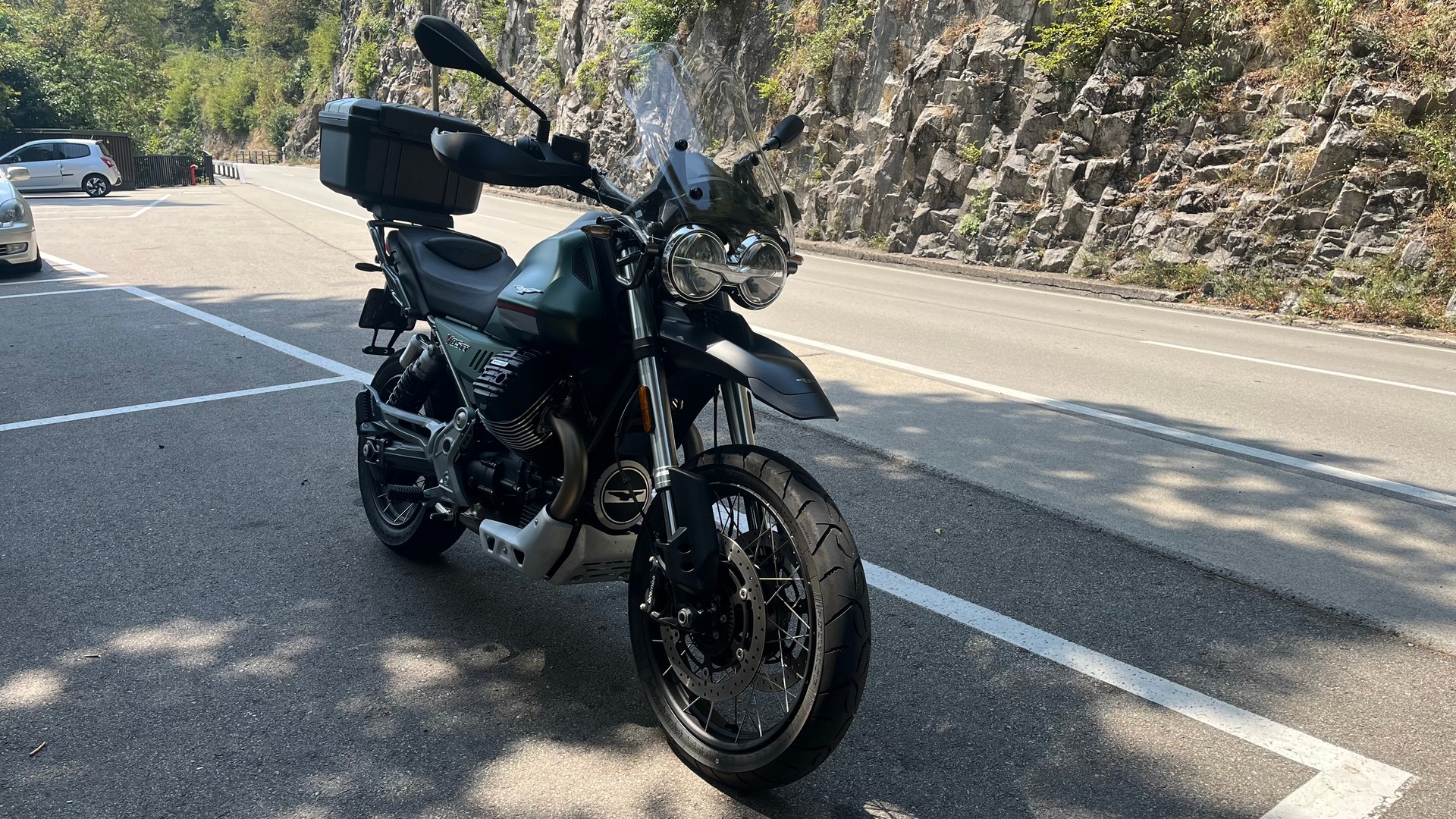 MOTO GUZZI V85 TT