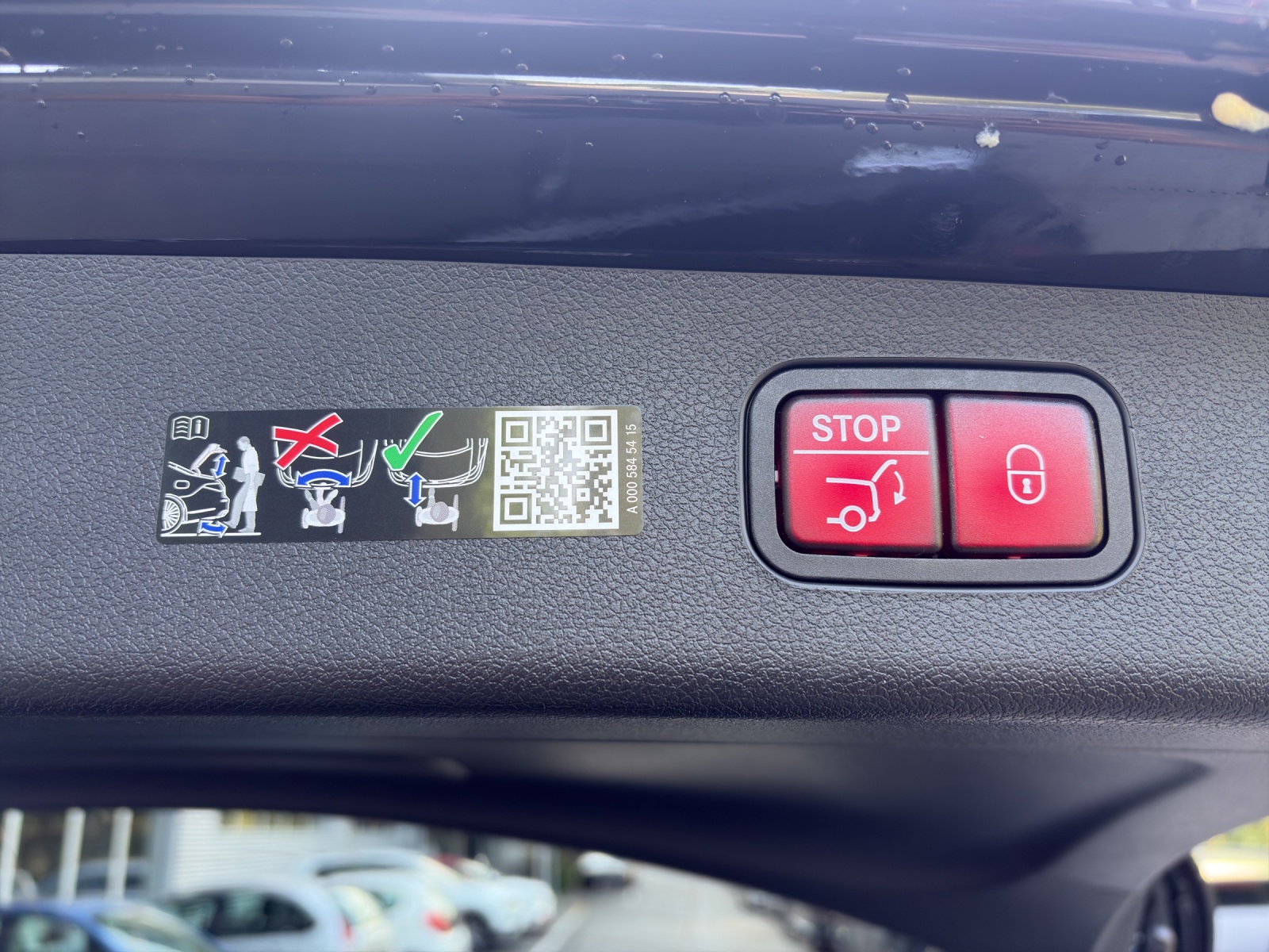 MERCEDES-BENZ E 220 d T 4Matic 9G-Tronic-image-8