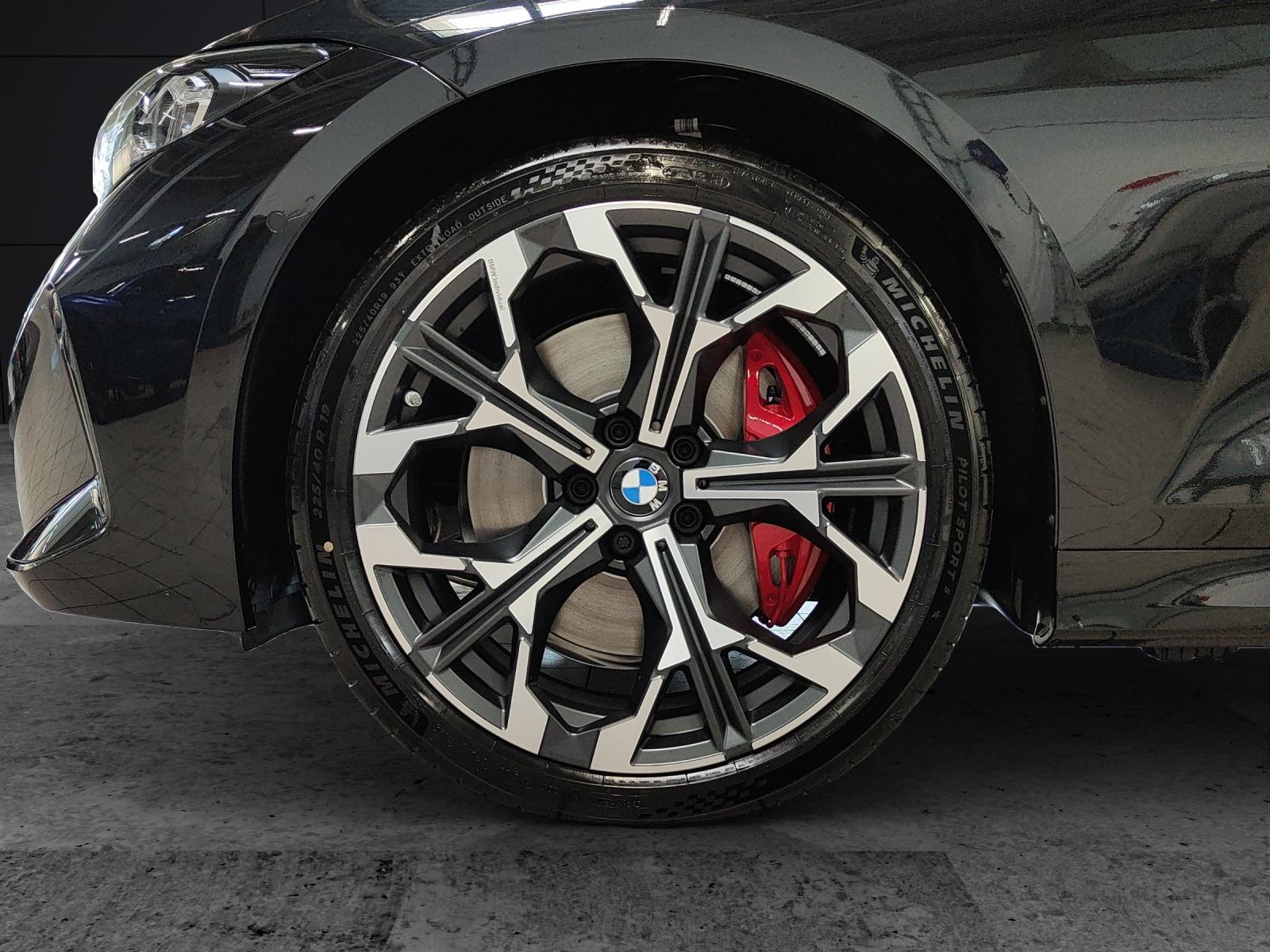 BMW M340i xDrive Touring-image-8