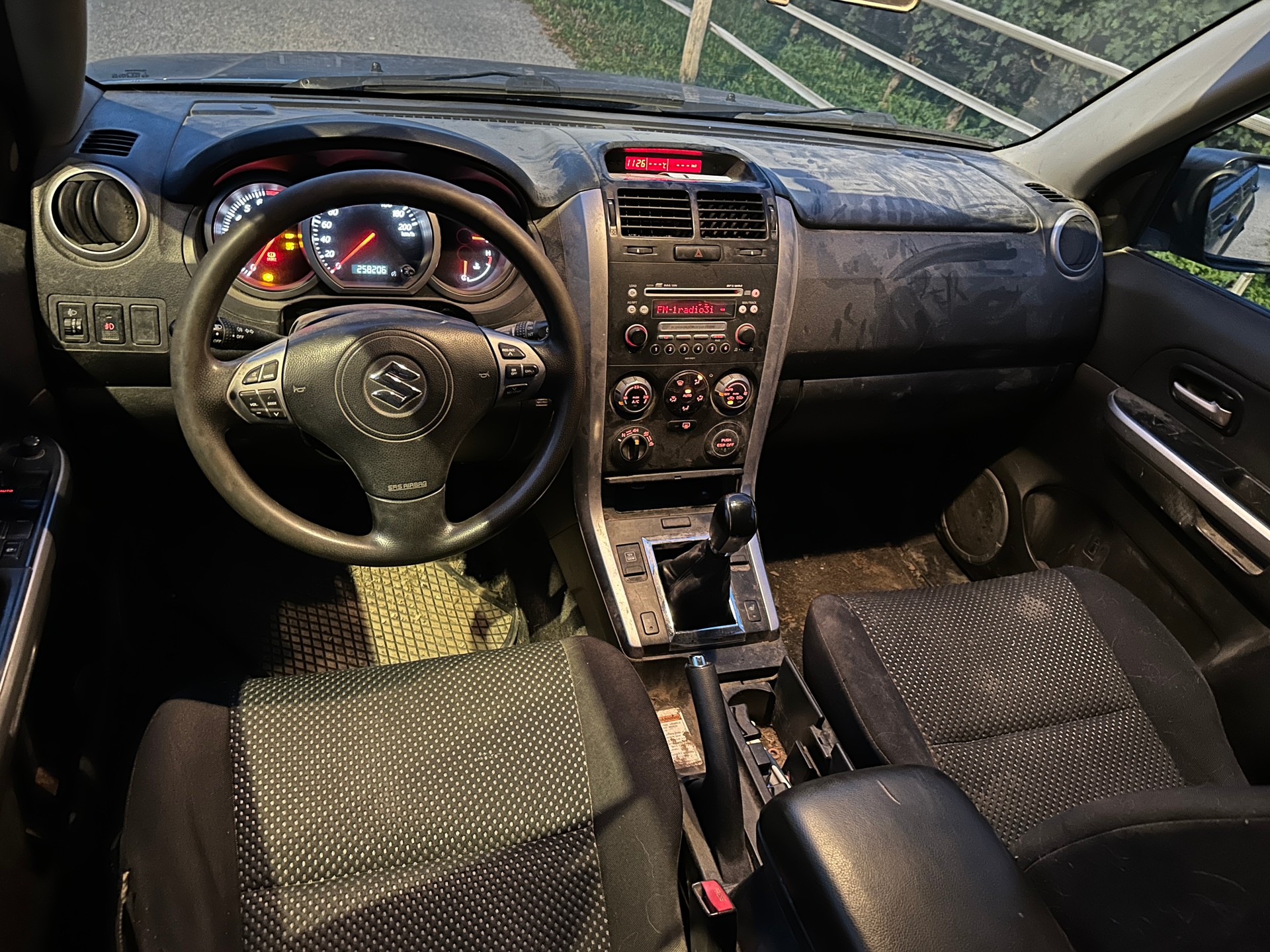 SUZUKI Grand Vitara 2.0 16V Top-image-8
