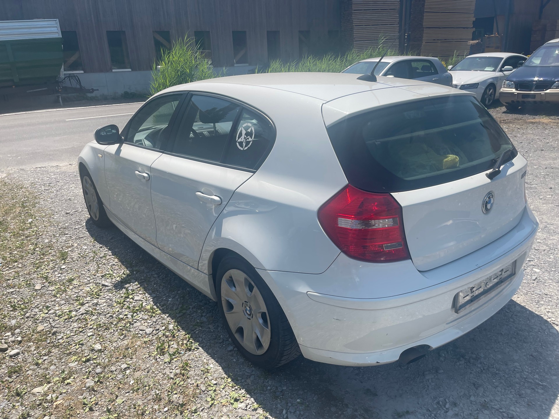 BMW 116i-image-1