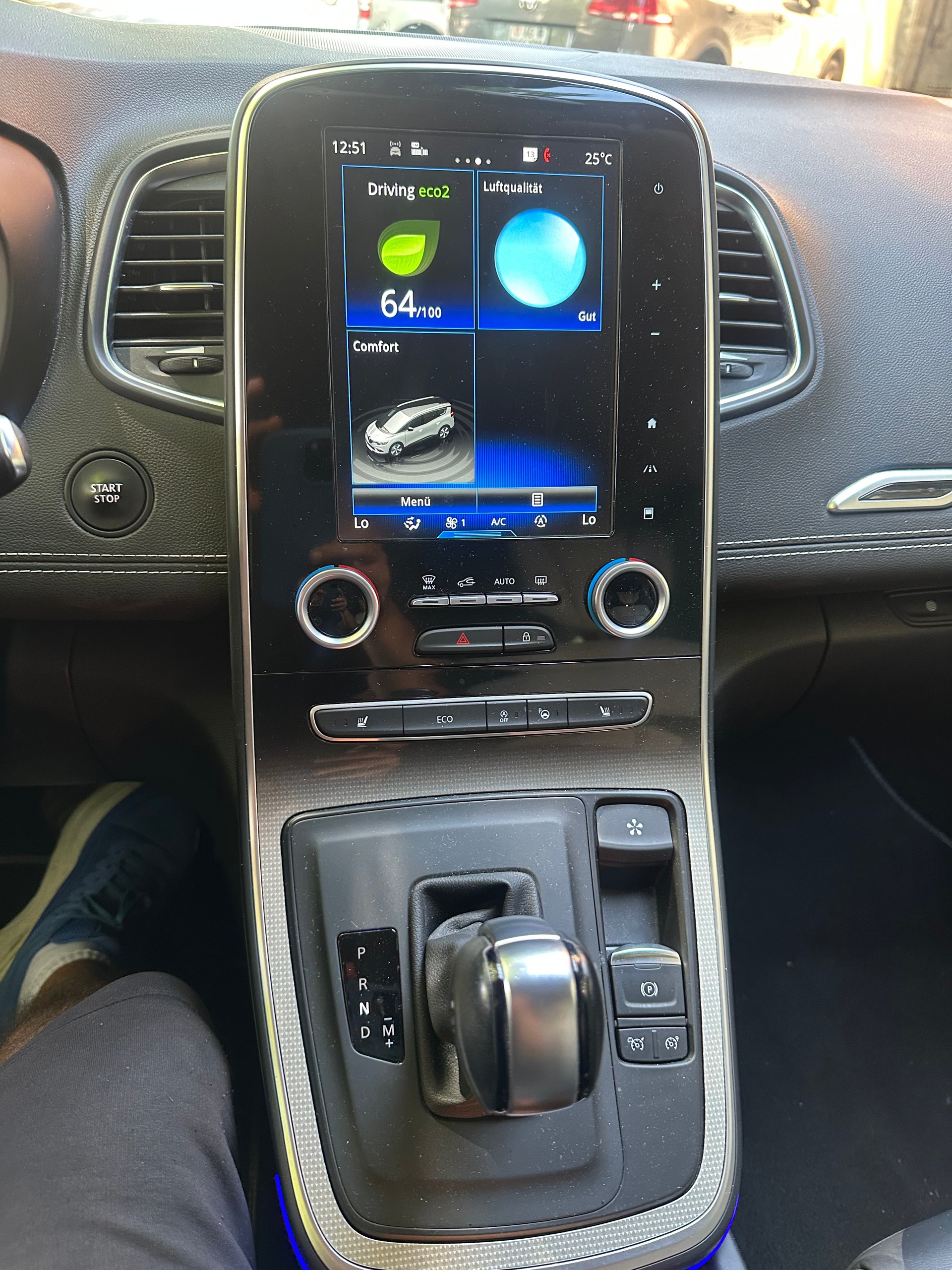RENAULT Grand Scénic 1.6 dCi Initiale Paris EDC-image-10