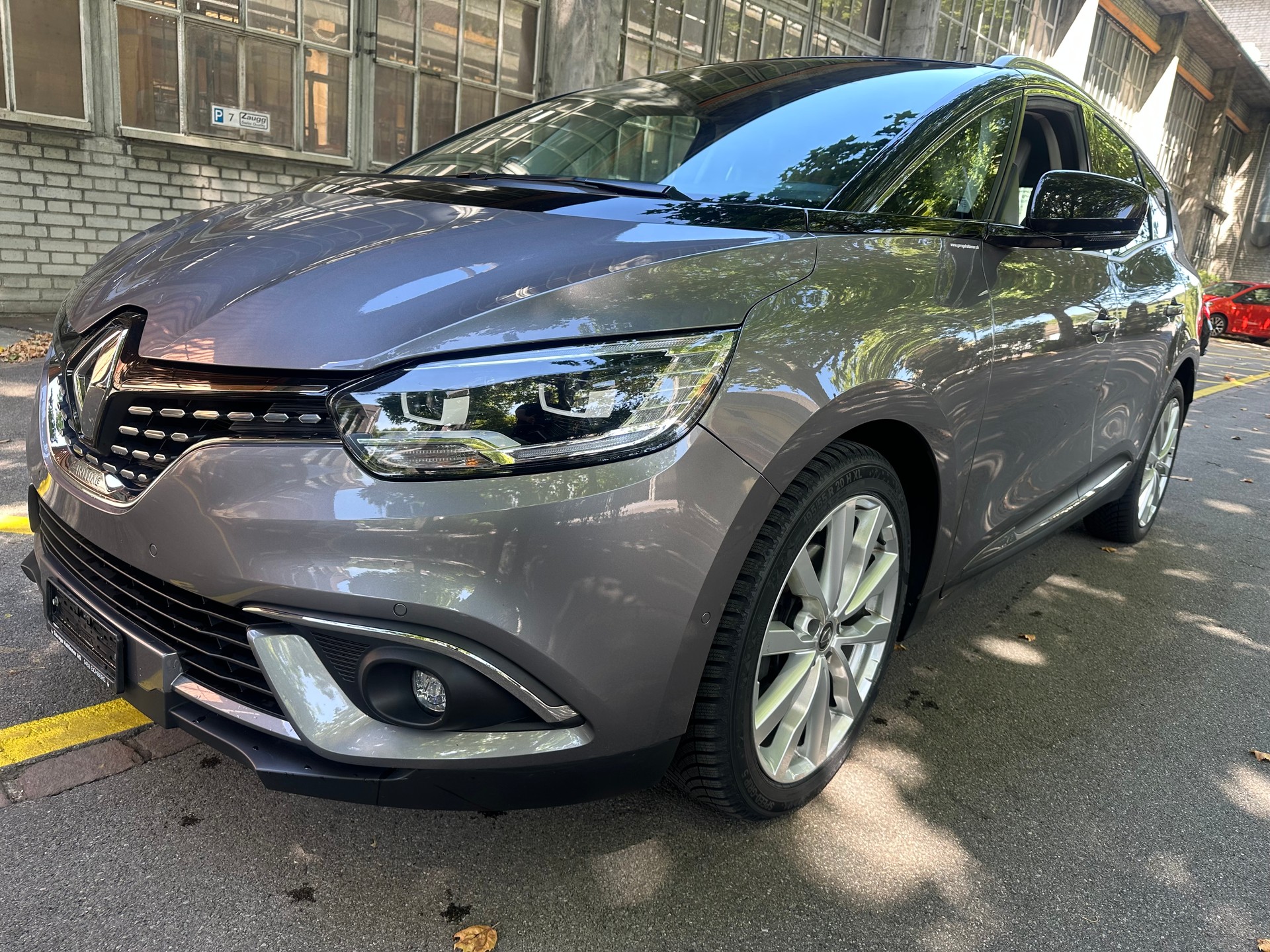 RENAULT Grand Scénic 1.6 dCi Initiale Paris EDC-image-1