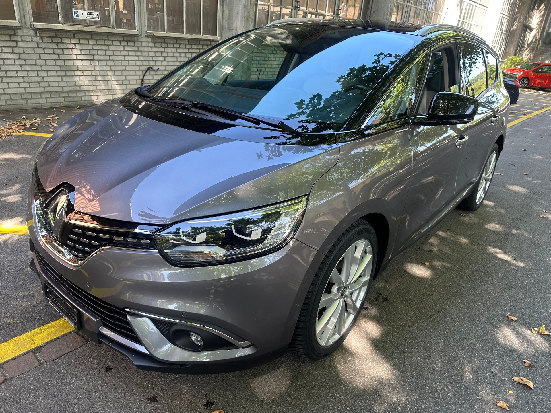 RENAULT Grand Scénic 1.6 dCi Initiale Paris EDC-image-2