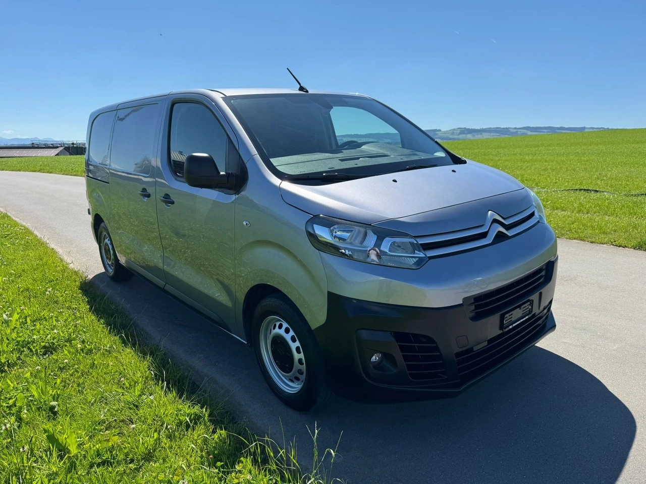 CITROEN Jumpy 1.5 BlueHDi 120 M-image-1