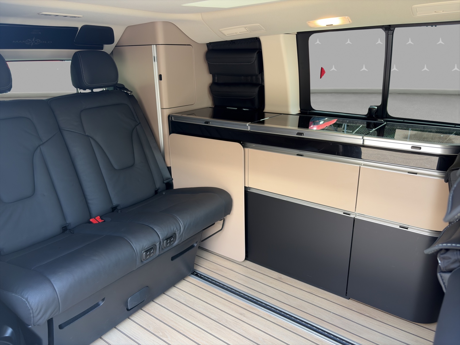 MERCEDES-BENZ Marco Polo 300 d 4M Automat-image-10