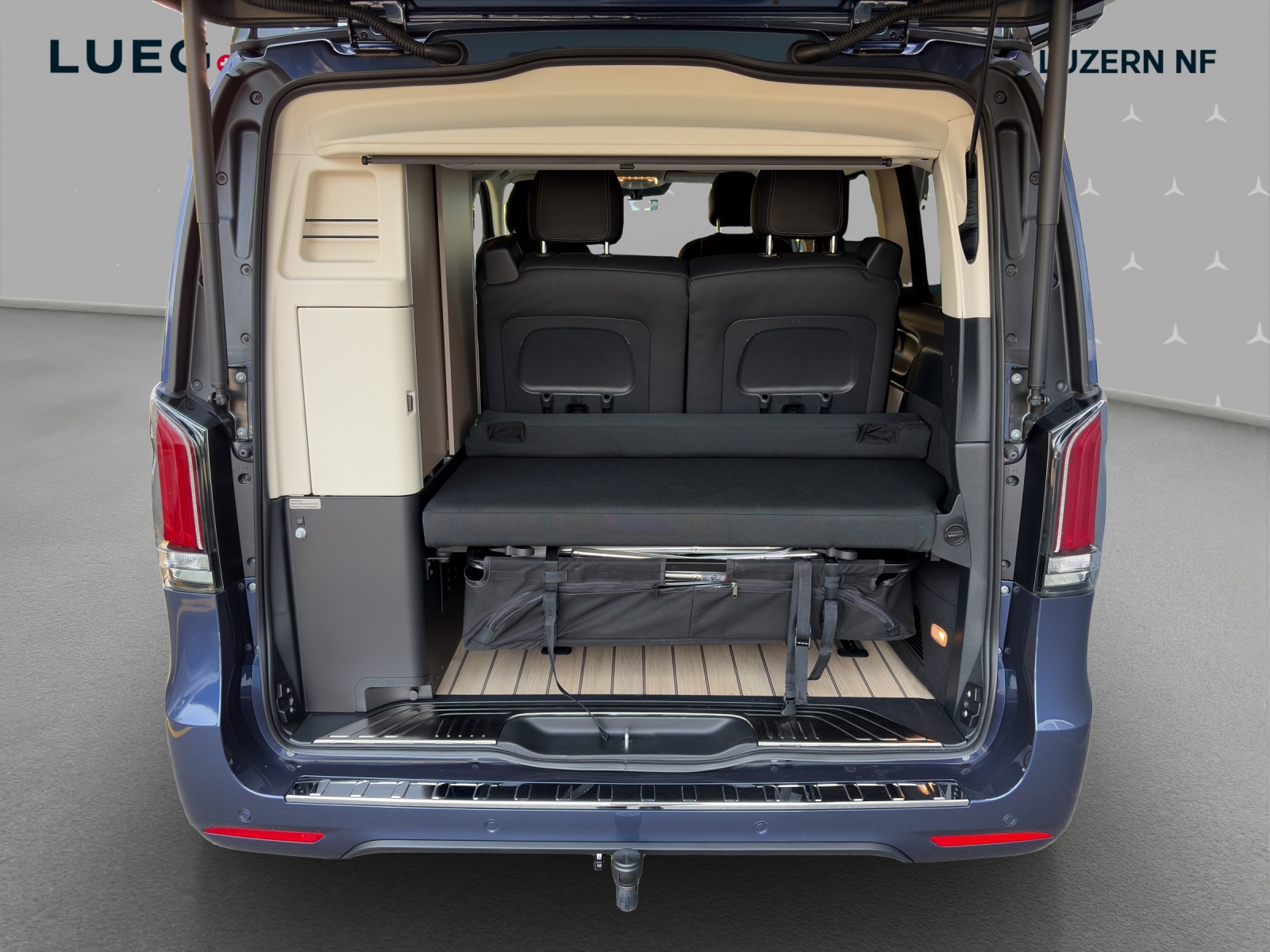 MERCEDES-BENZ Marco Polo 300 d 4M Automat-image-13