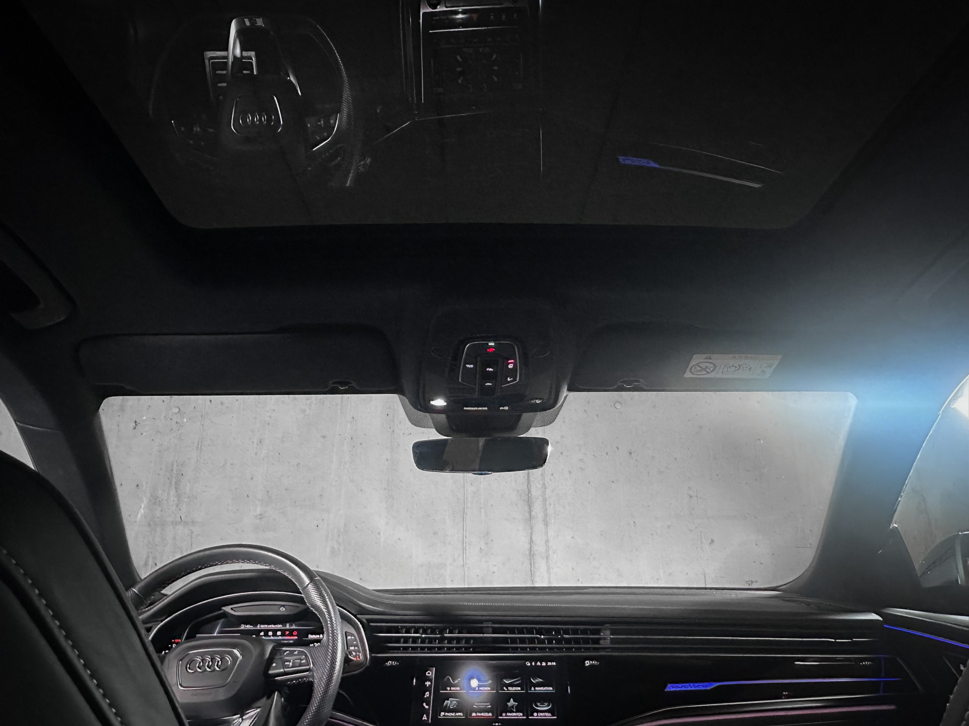 AUDI SQ8 TFSI quattro tiptronic-image-18