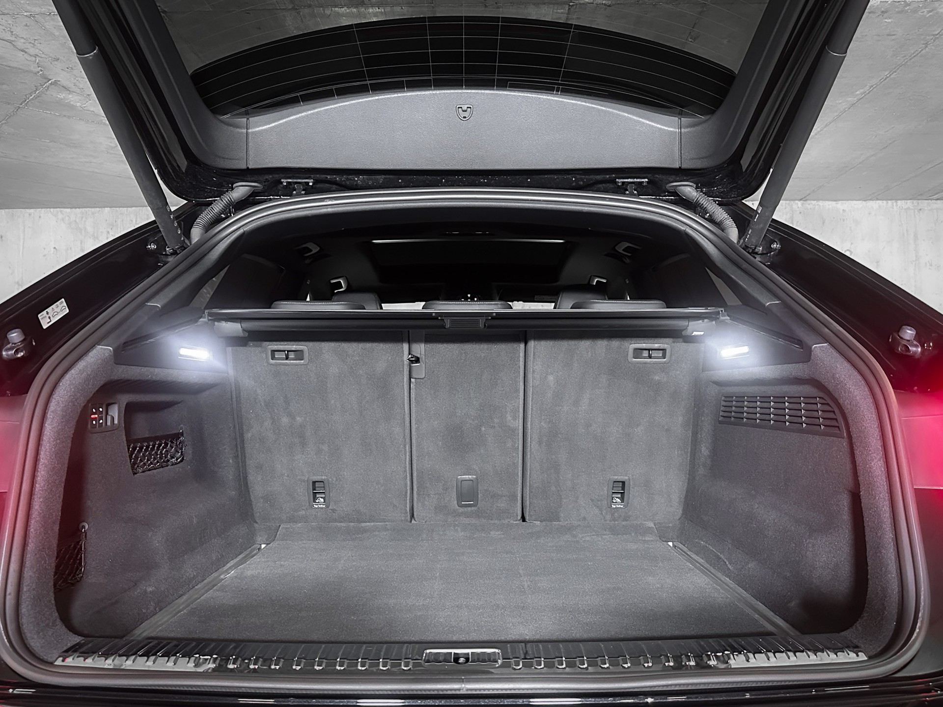 AUDI SQ8 TFSI quattro tiptronic-image-26