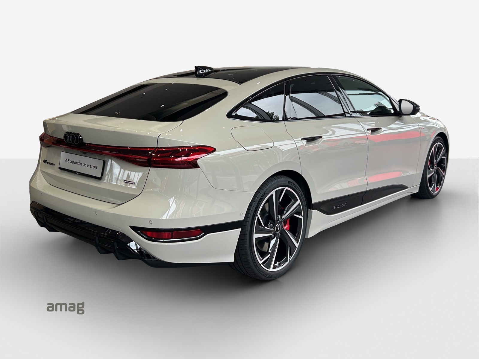 AUDI A6 Sportback e-tron quattro-image-4