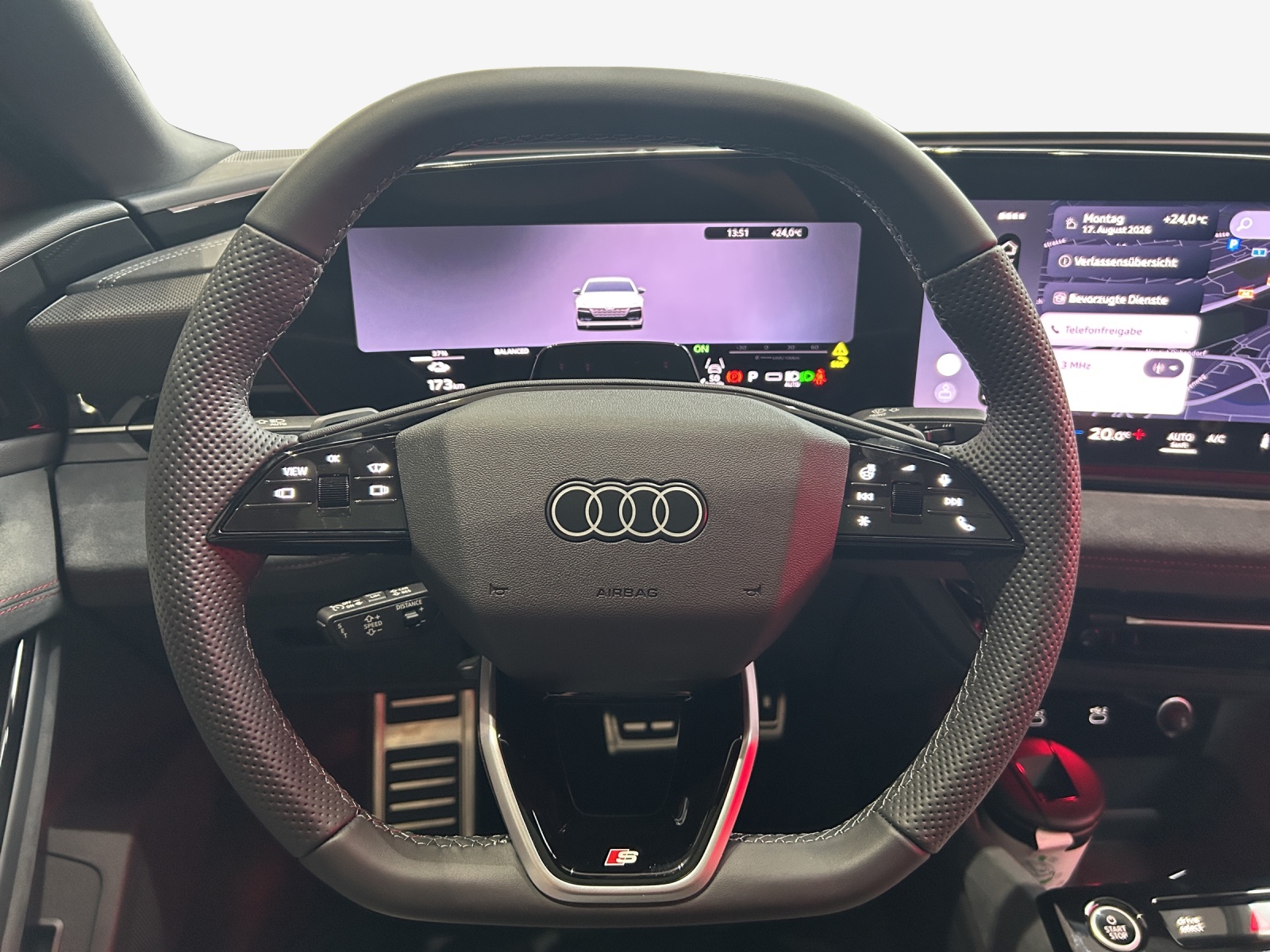 AUDI A6 Sportback e-tron quattro-image-9