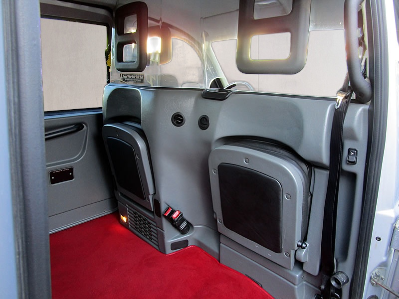 LTI Taxi (TX4)-image-19