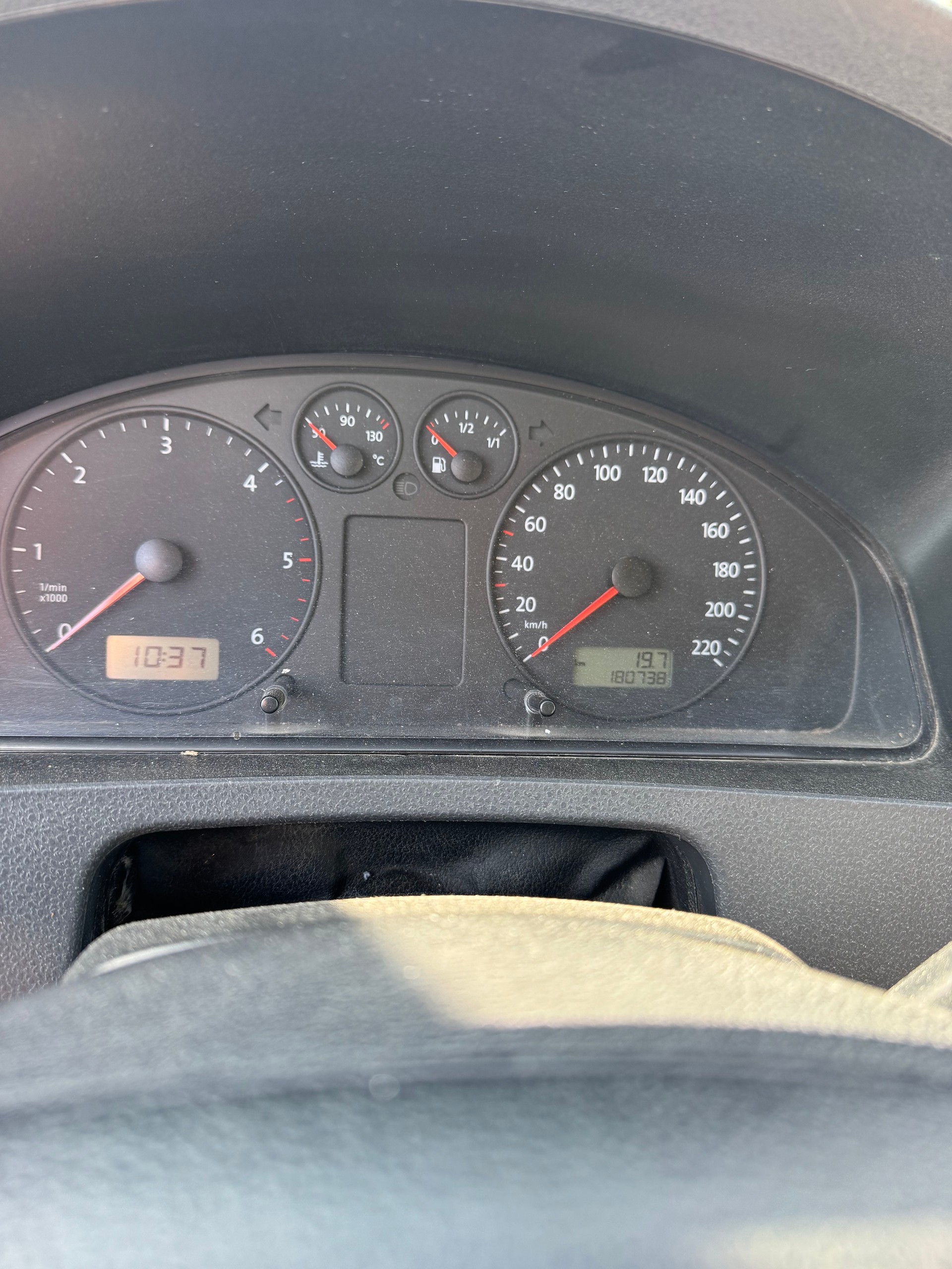 VW T5 2.5 TDI PD 4MOTION-image-5