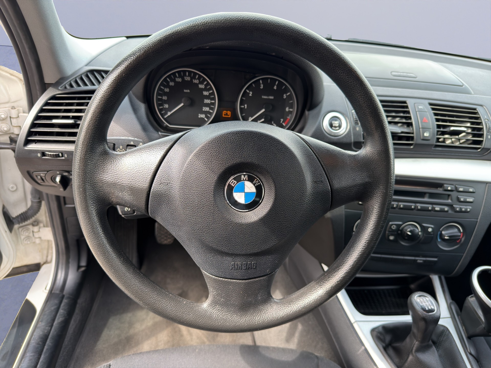 BMW 116i Steptronic-image-8