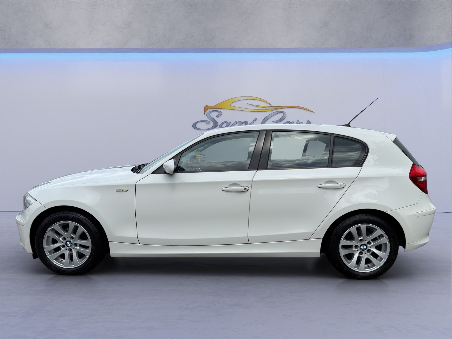 BMW 116i Steptronic-image-6