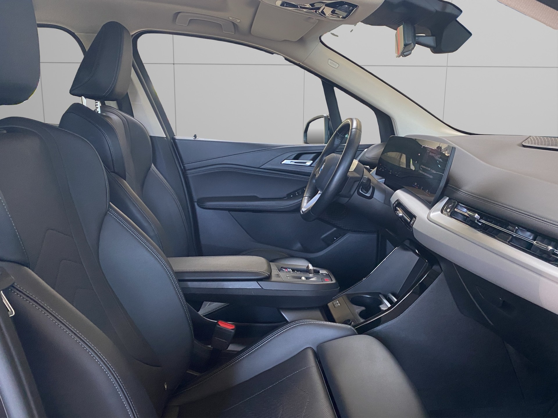 BMW 218i Active Tourer DKG-image-10