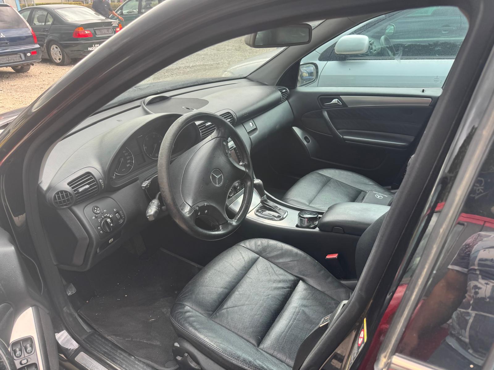 MERCEDES-BENZ C 220 CDI Elégance-image-2