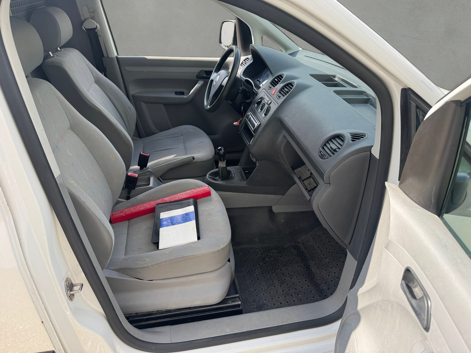 VW Caddy 2.0 EcoFuel-image-6