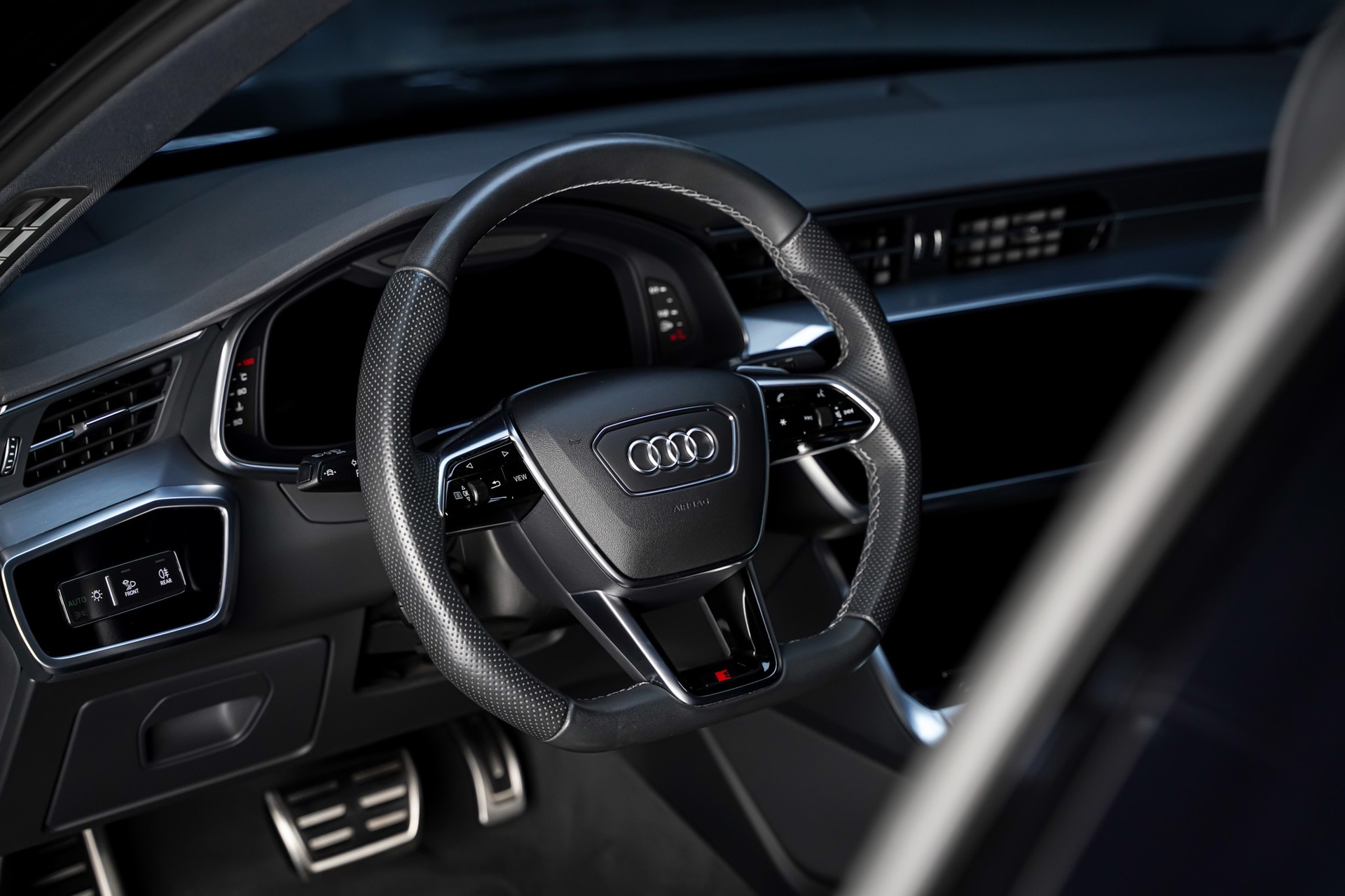 AUDI S6 Limousine 3.0 TDI quattro tiptronic-image-9