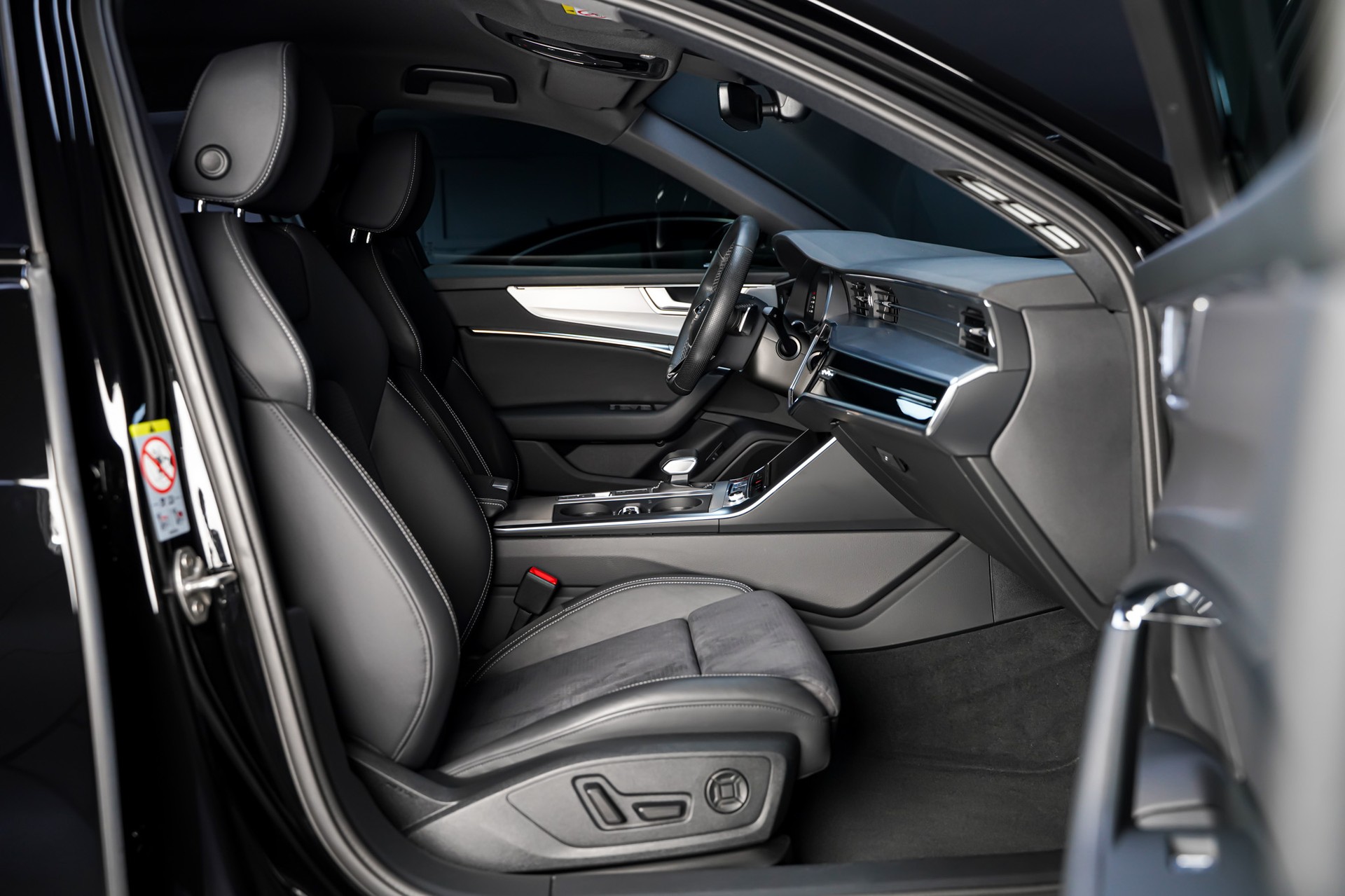 AUDI S6 Limousine 3.0 TDI quattro tiptronic-image-17