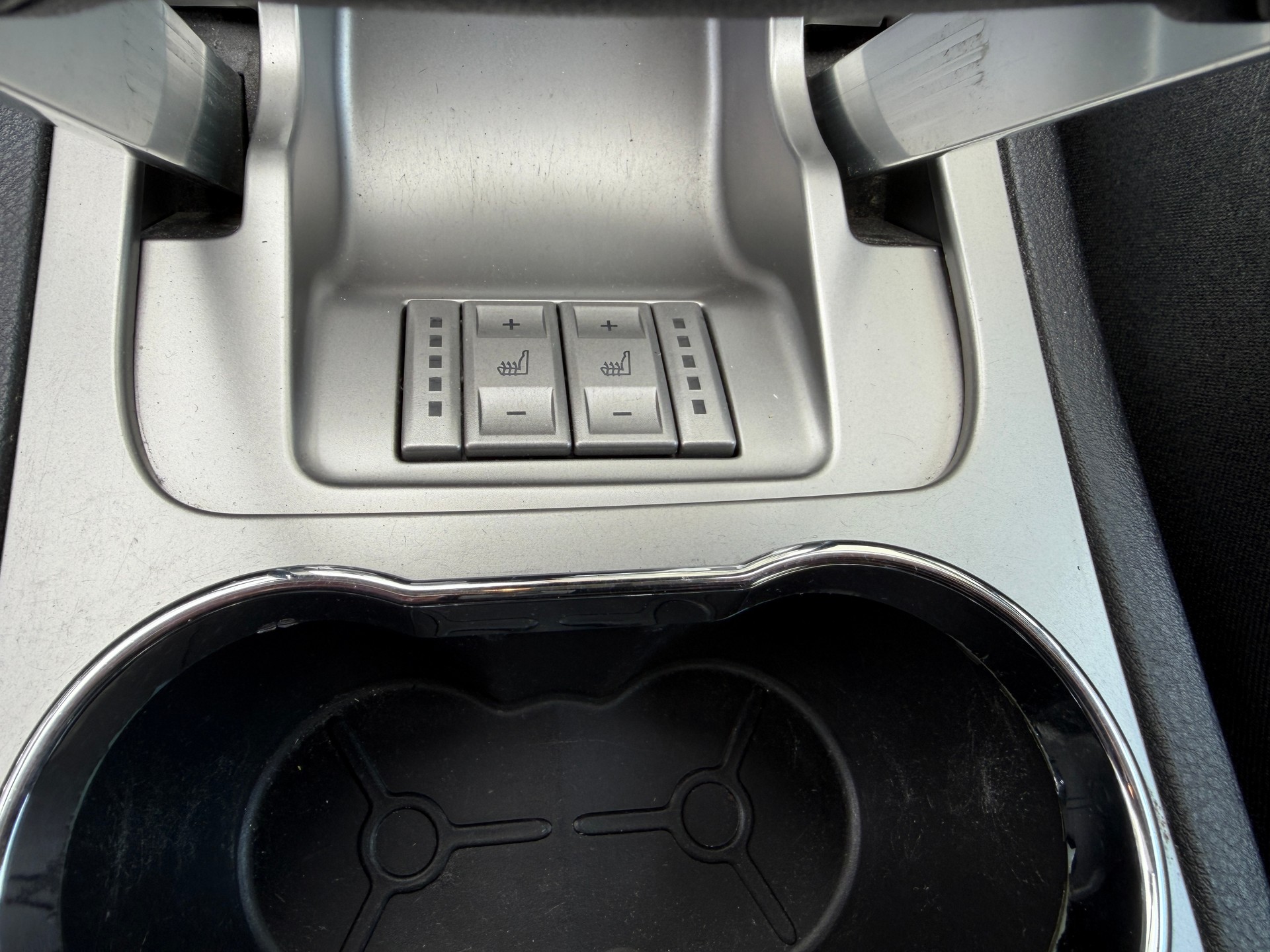 FORD S-Max 2.0i Titanium mit Garantie abschliessbar-image-4
