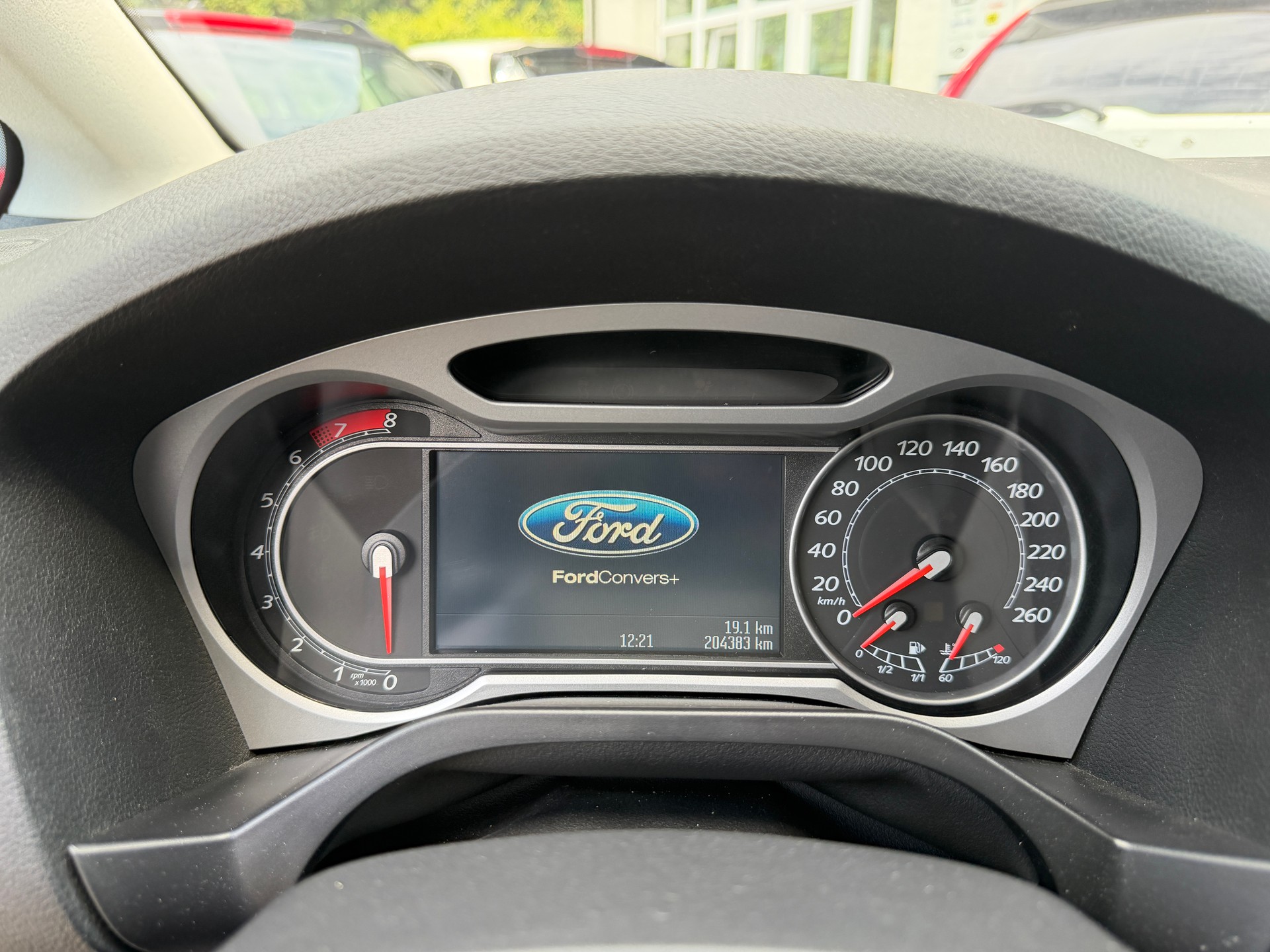 FORD S-Max 2.0i Titanium mit Garantie abschliessbar-image-2