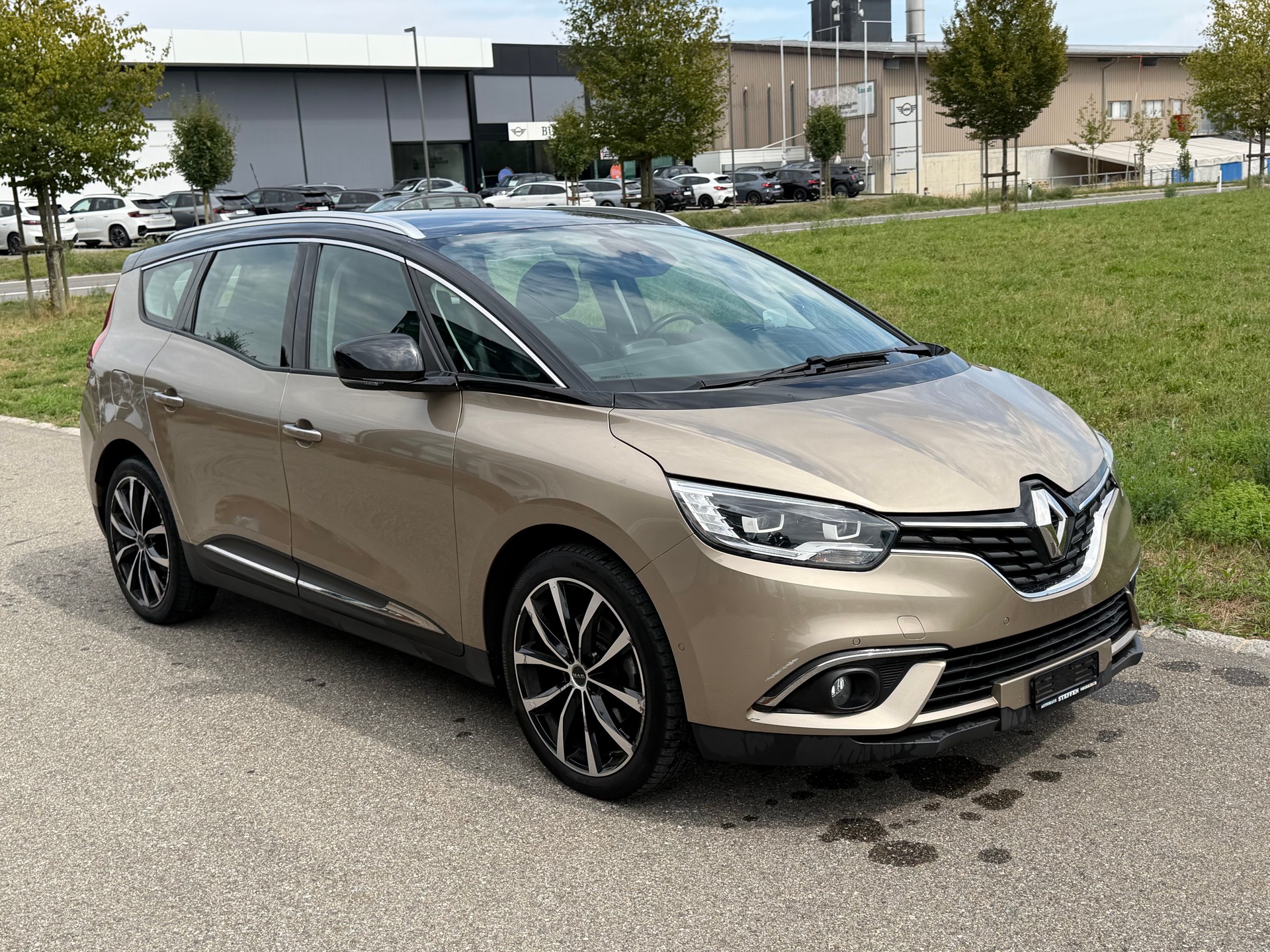 RENAULT Grand Scénic 1.6 dCi Intens EDC-image-1
