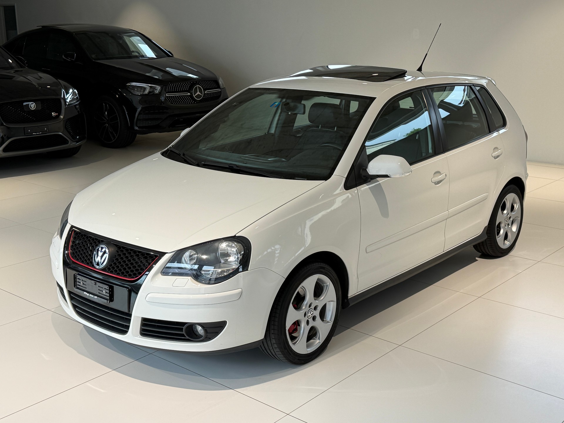 VW Polo 1.8 20V Turbo GTI ***Aus 1. Hand***Lückenloses Serviceheft***Klima***Leder***MFK Neu***-showroom-element-1