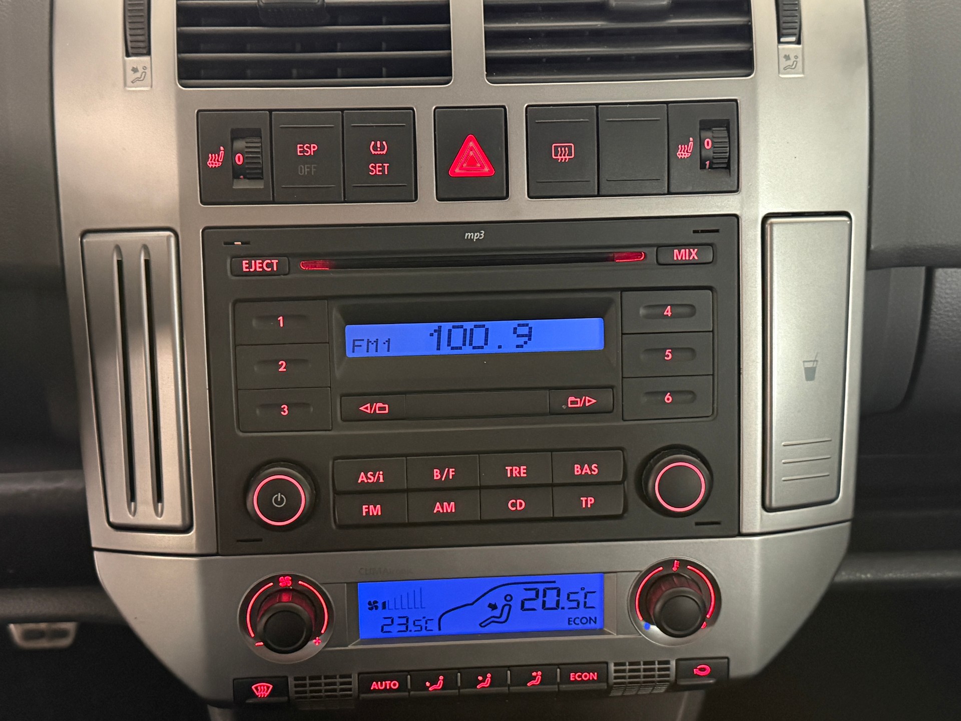 VW Polo 1.8 20V Turbo GTI ***Aus 1. Hand***Lückenloses Serviceheft***Klima***Leder***MFK Neu***-image-10