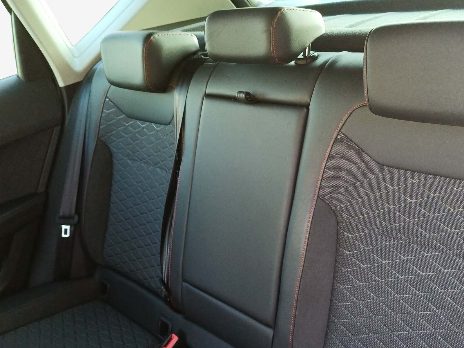 SEAT Ateca 1.5 TSI EVO DSG FR-image-11