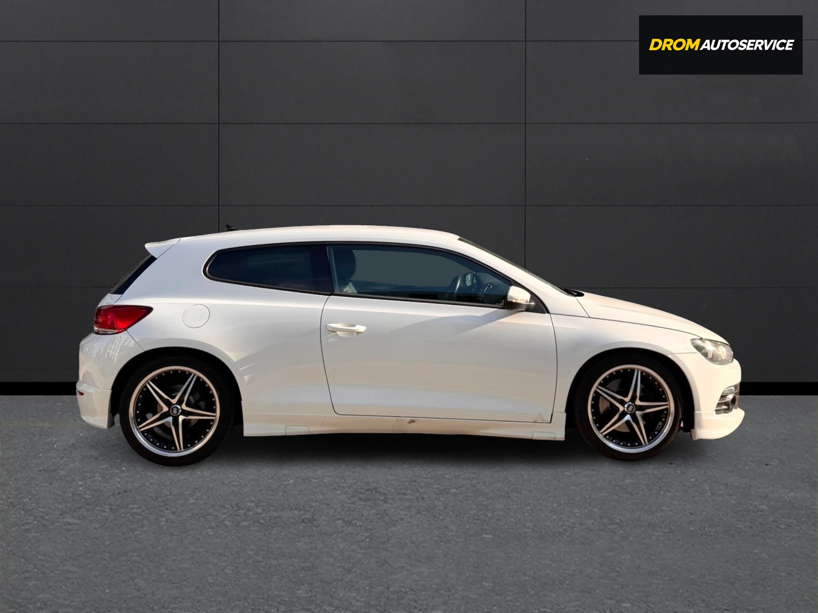 VW Scirocco 2.0 TSI-image-5