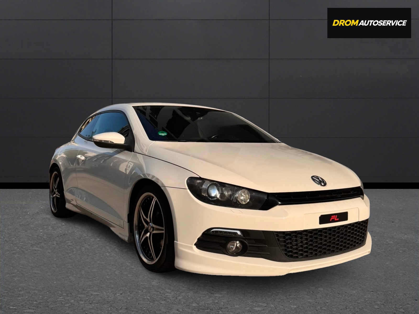 VW Scirocco 2.0 TSI-image-0
