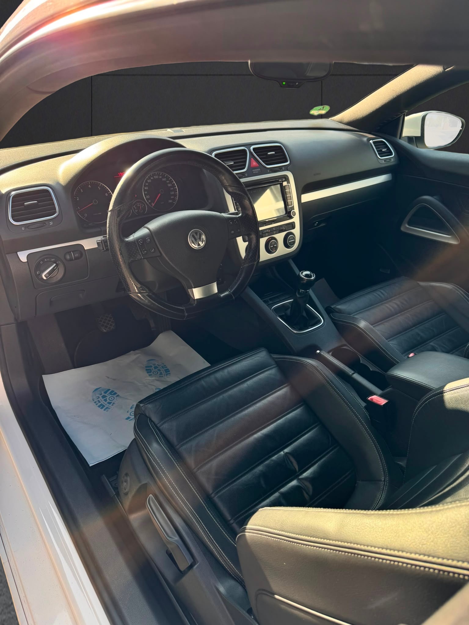 VW Scirocco 2.0 TSI-image-15