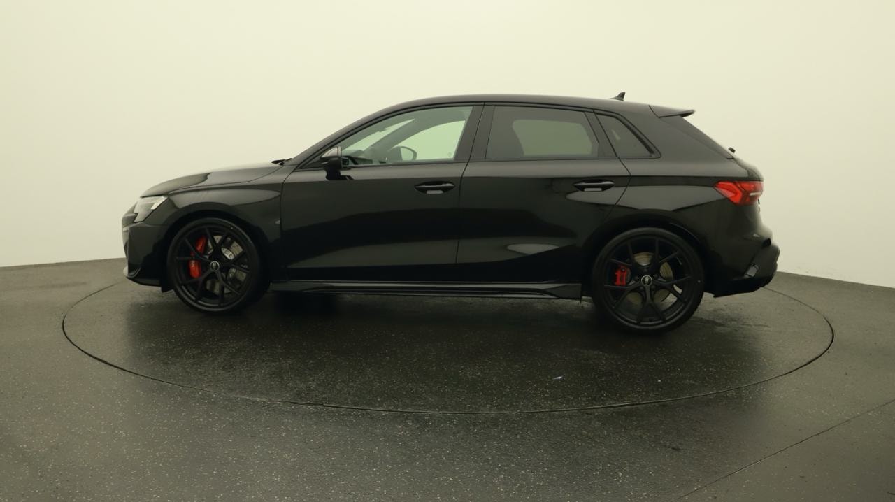 AUDI RS3 Sportback 2.5 TSI quattro S-tronic-image-1