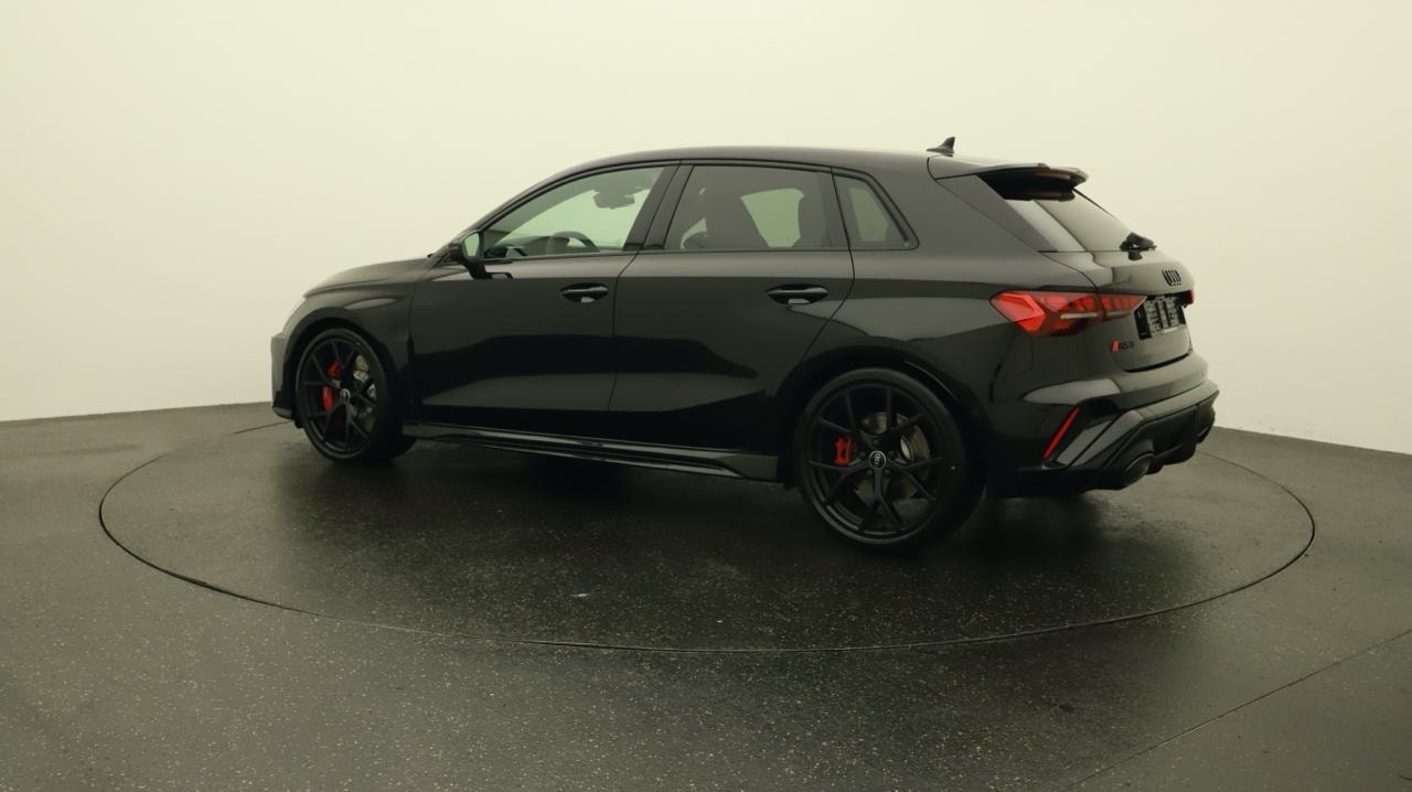 AUDI RS3 Sportback 2.5 TSI quattro S-tronic-image-2